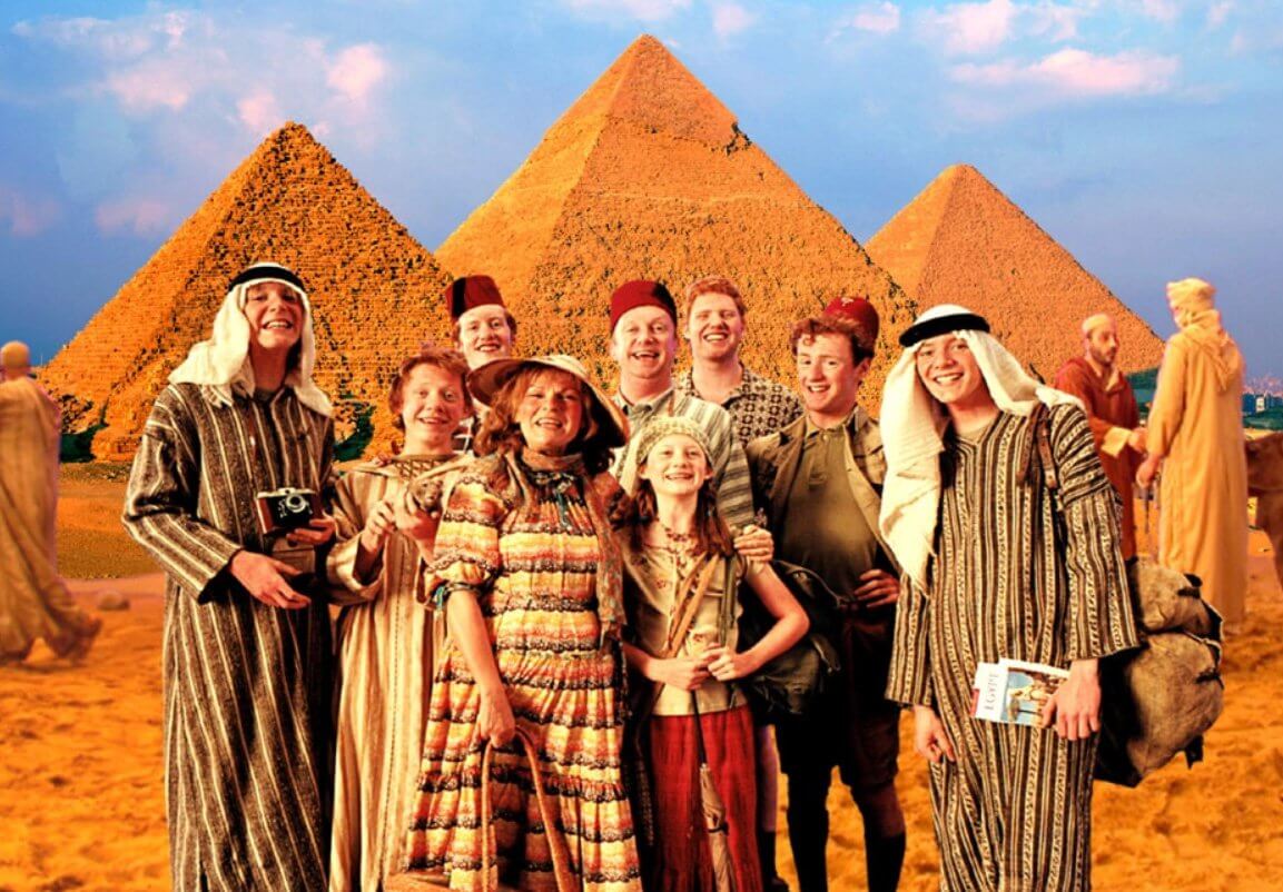 1153x802 Weasley family