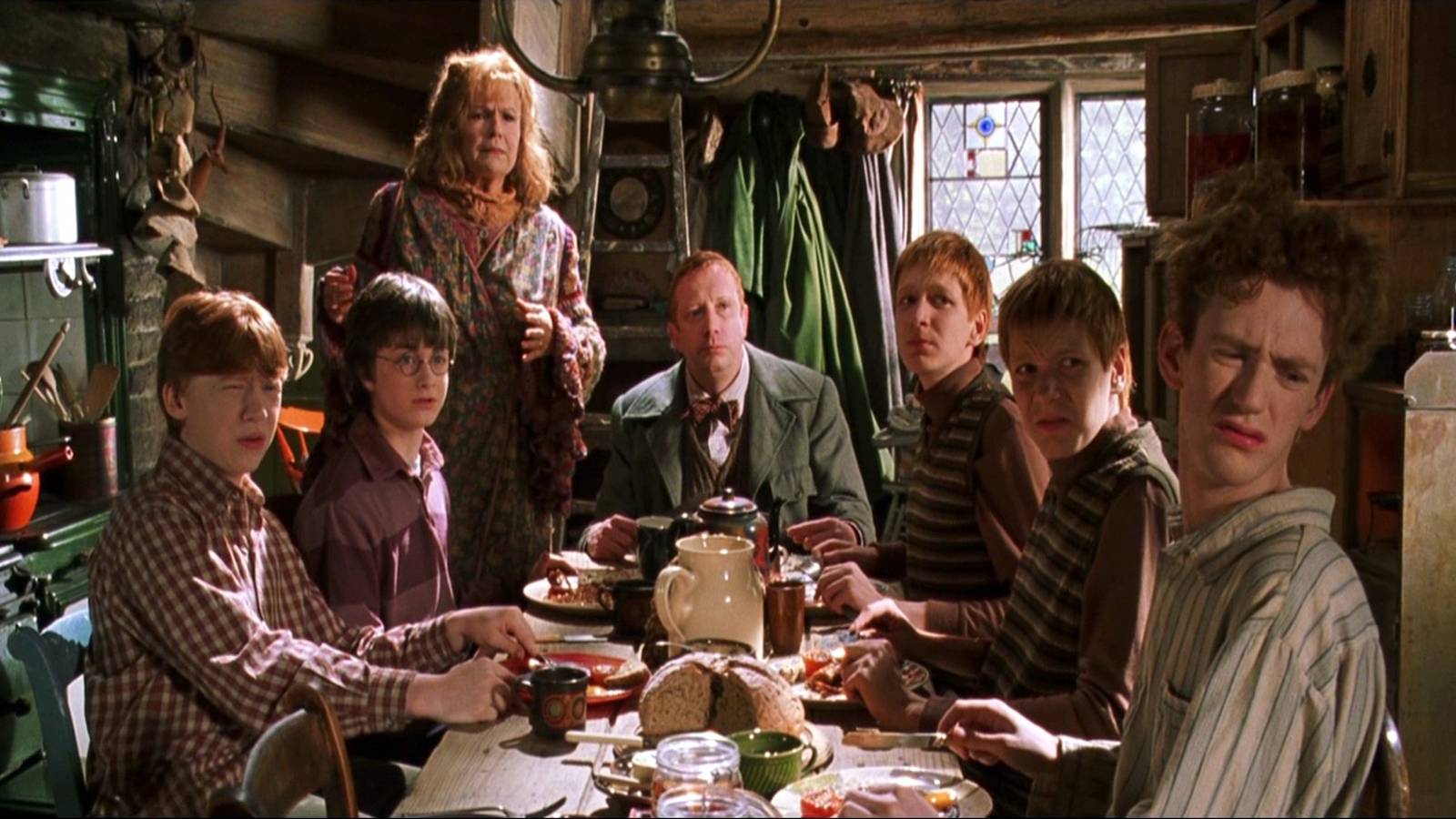 1600x900 Harry Potter: Biggest Ways The Weasleys Changed From Philosopher's Stone To Deathly Hallows