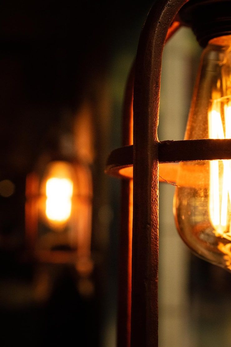 740x1110 Vintage lamp background Image