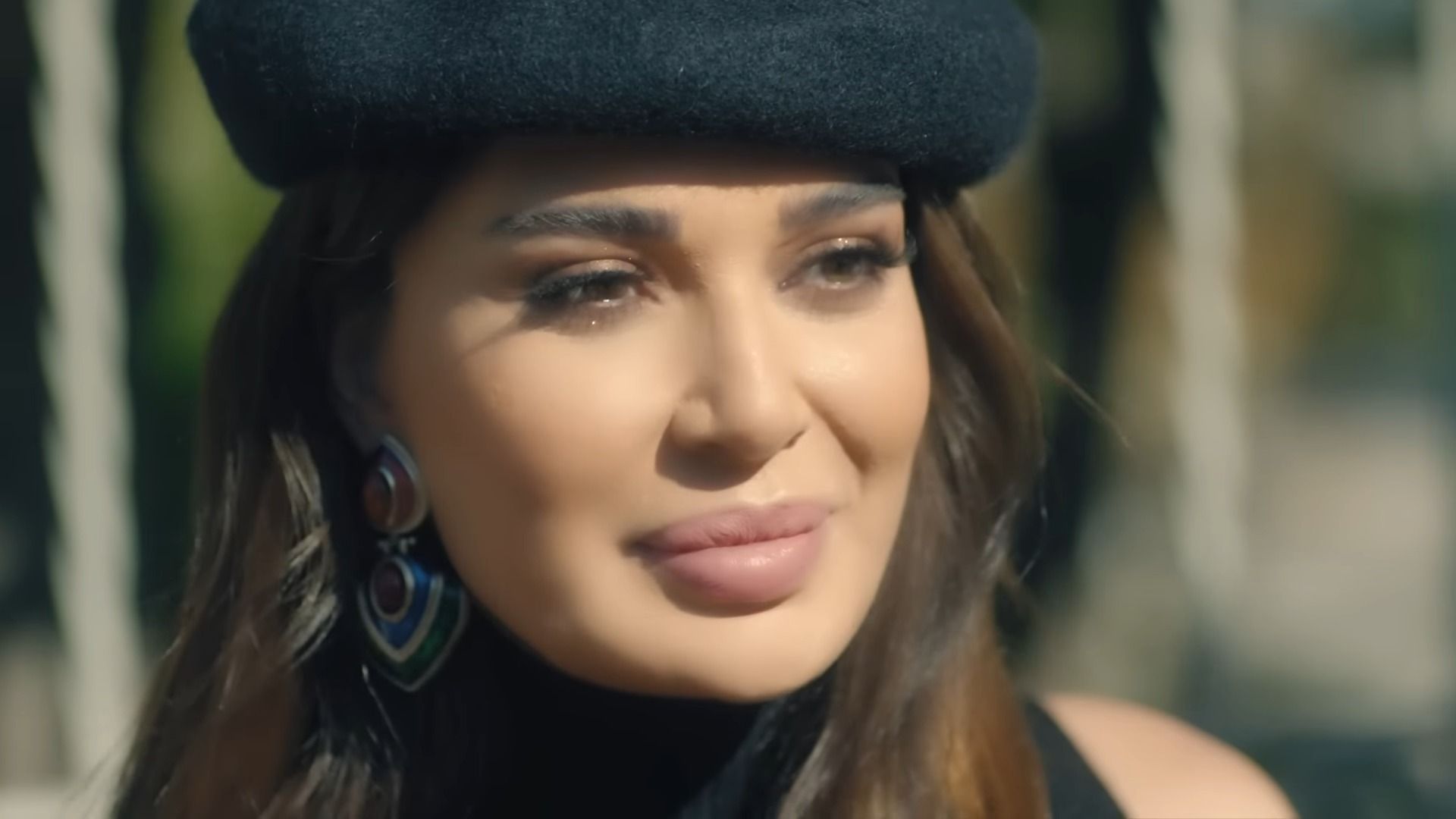 1920x1080 Leila (2020)
