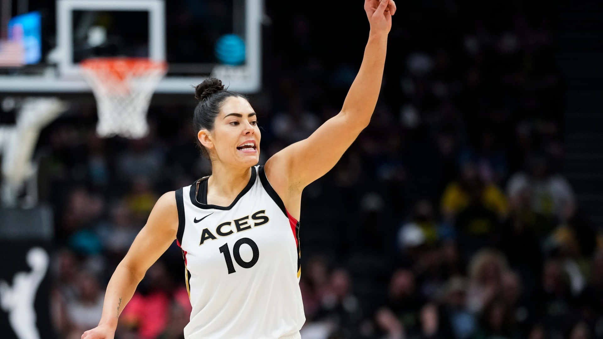 1920x1080 Download Kelsey Plum Celebration On Court Wallpaper