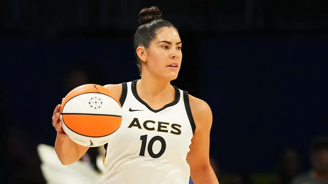 1280x720 Download Kelsey Plum Las Vegas Aces Game Focus Wallpaper