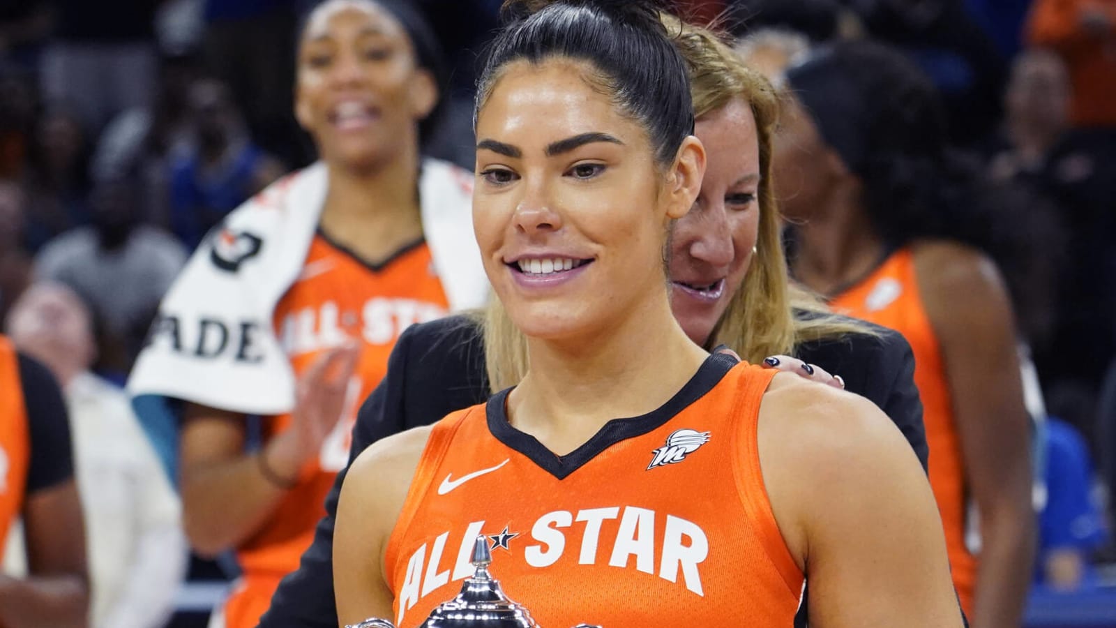 1600x900 Aces Keep All Star Guard Kelsey Plum With Two Year Extension