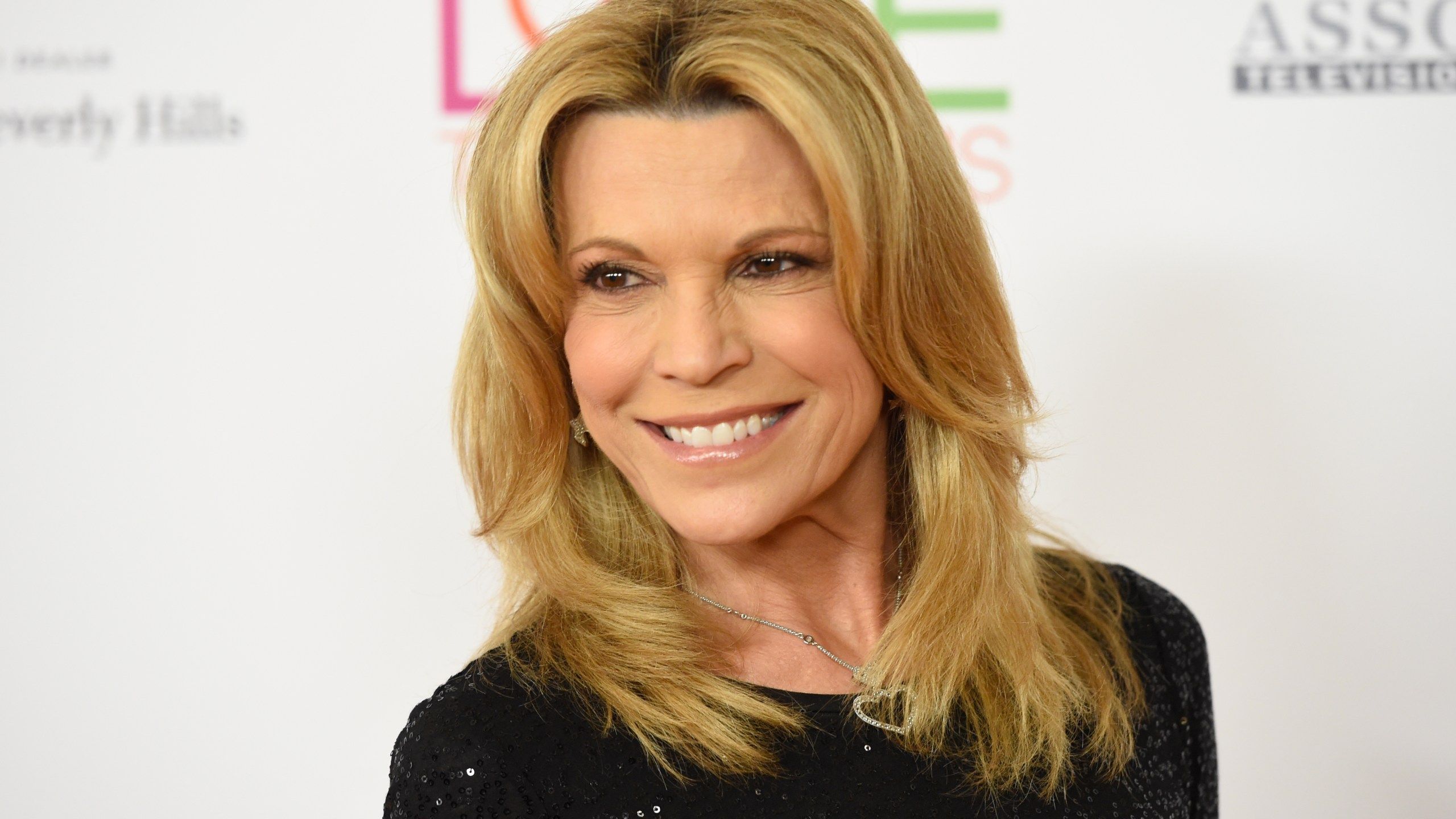 2560x1440 Vanna White drops by Grand Strand golf club ahead of Myrtle Beach Classic cameo