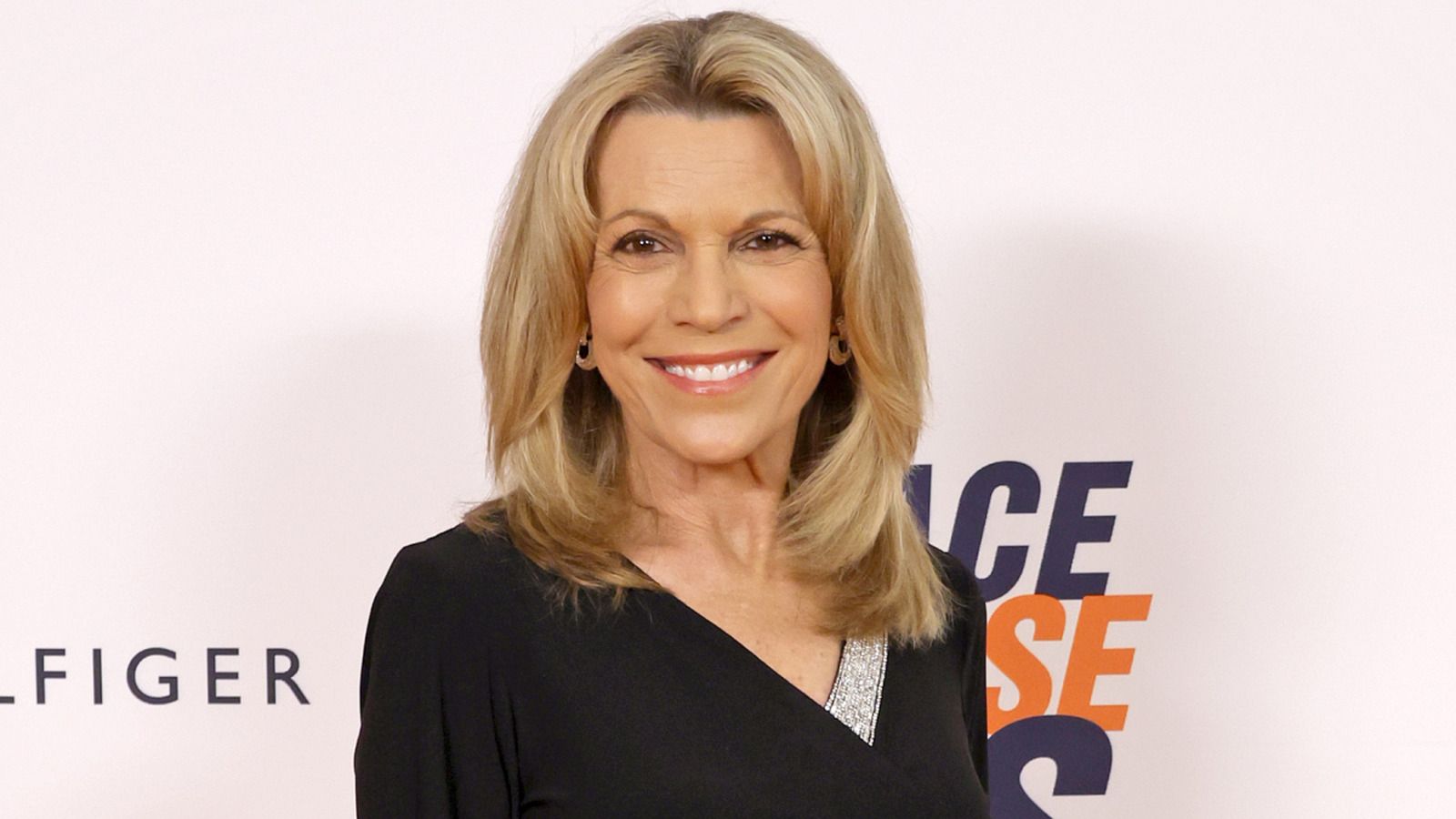 1600x900 What Vanna White Really Looks Like Without Makeup