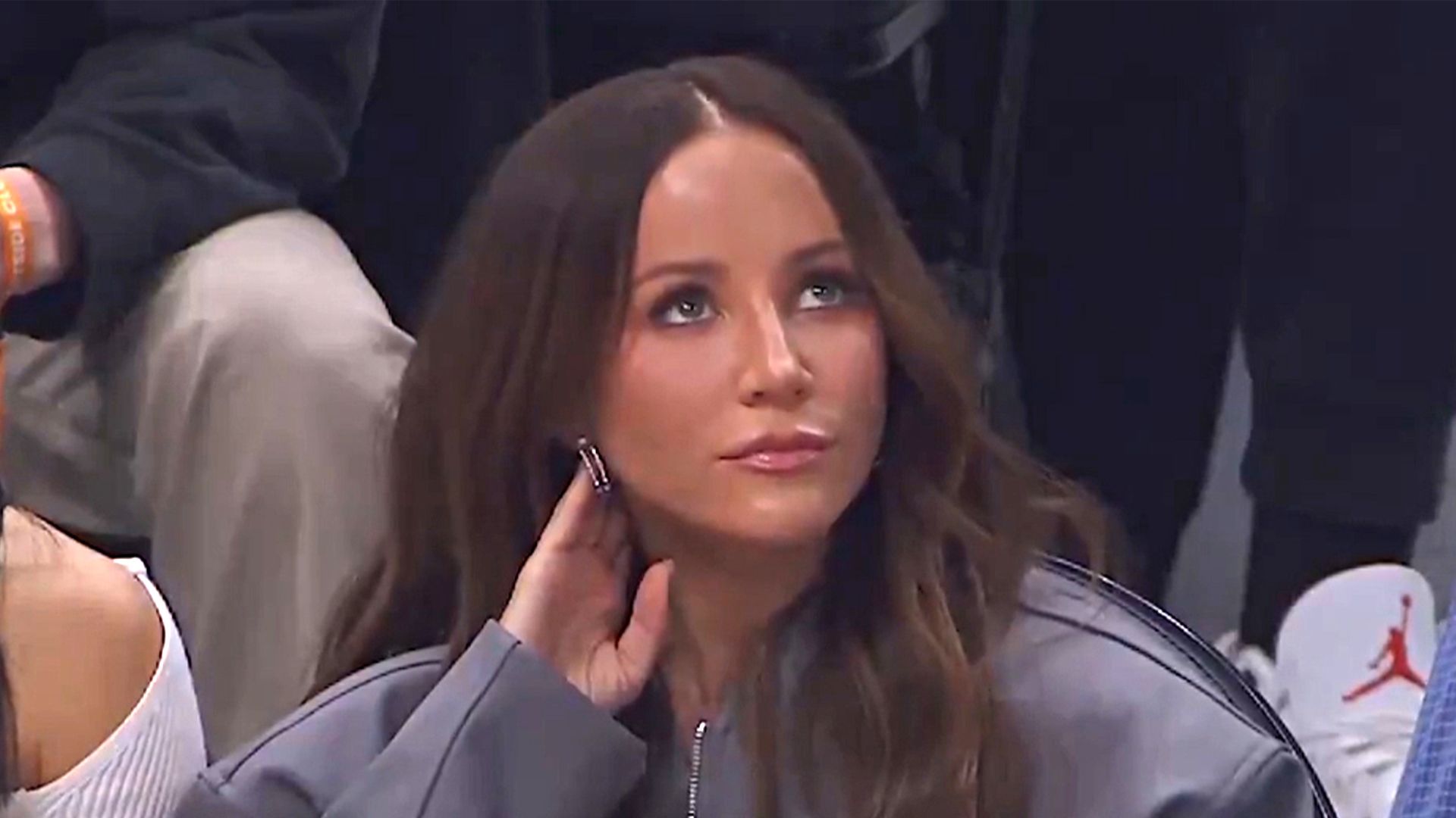 1920x1080 Kay Adams called 'queen' after NFL host is spotted on live TV at NBA game as fans praise her 'flames' outfit