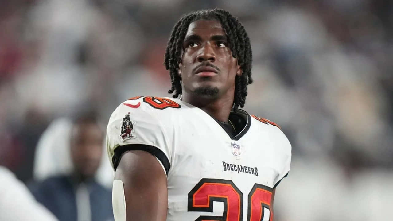 1280x720 Download Football Player Rachaad White Portrait Wallpaper