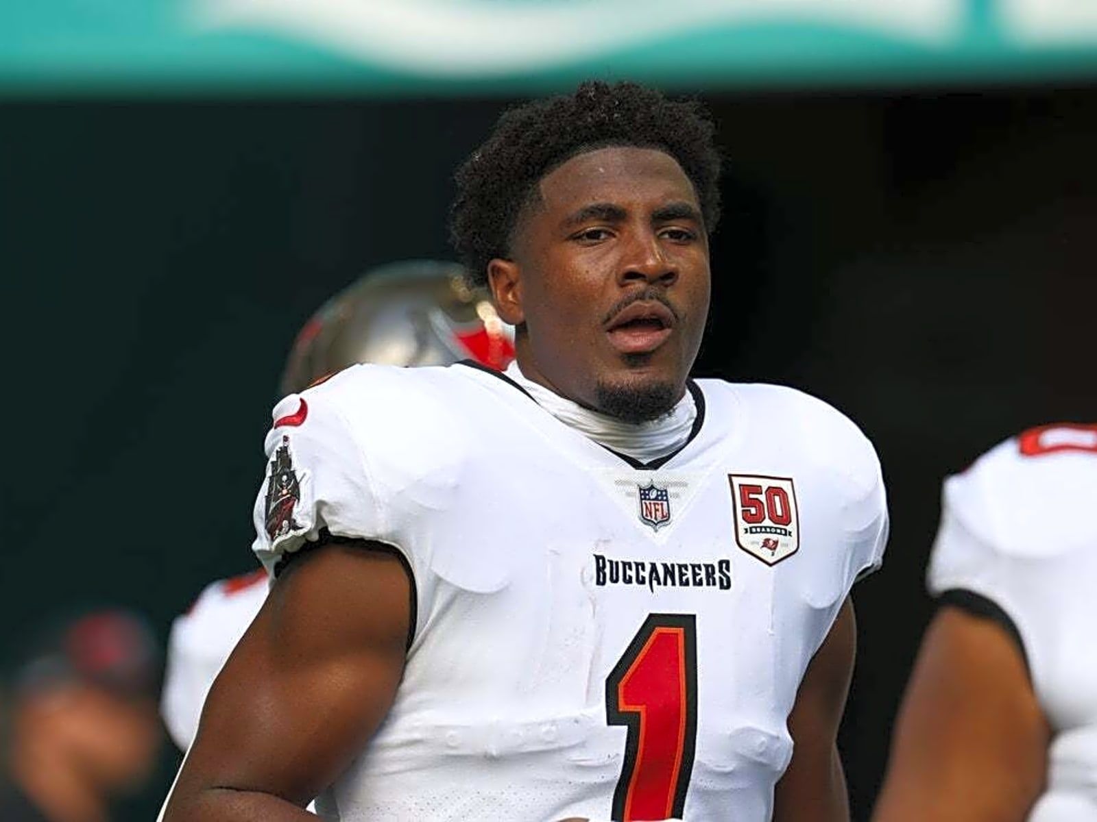 1600x1200 Report: Commanders Signing RB Rachaad White To 1 Year Deal