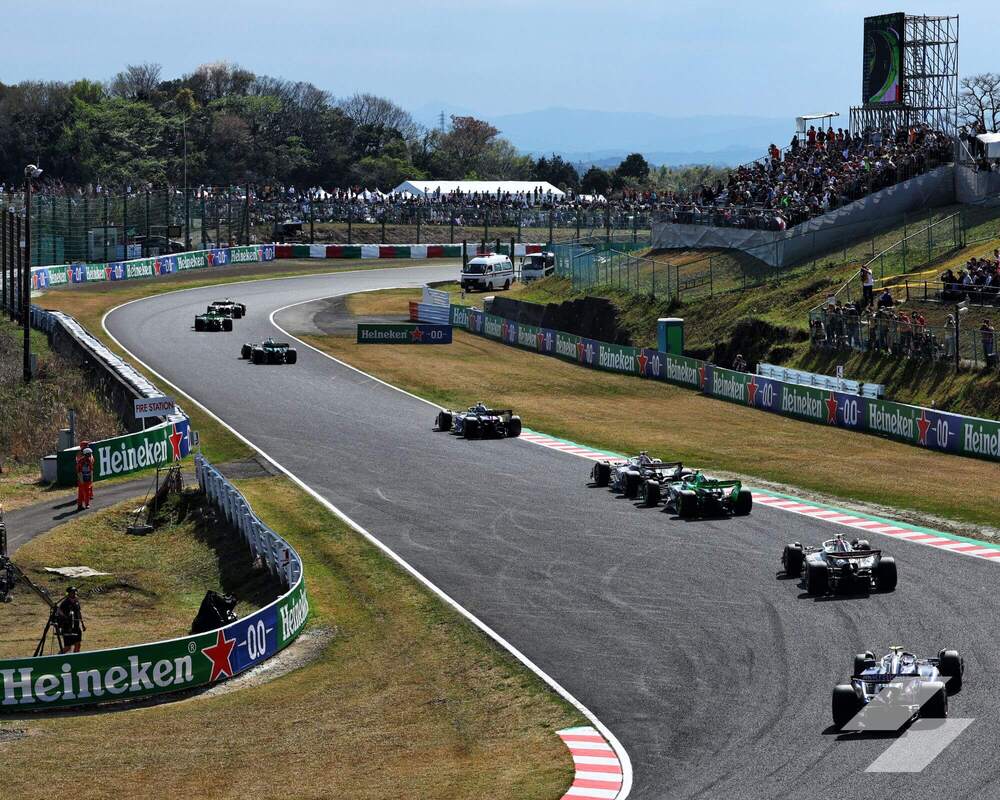 1000x800 Iconic Suzuka