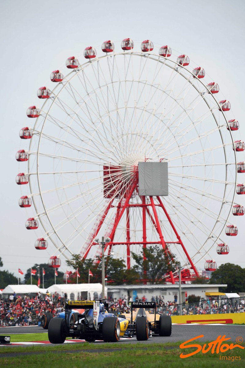 800x1200 f1 #NikonpicsoftheDay #thewheel #Suzuka #JapaneseGP rear action showing the ferris wheel in Suzuka circuit