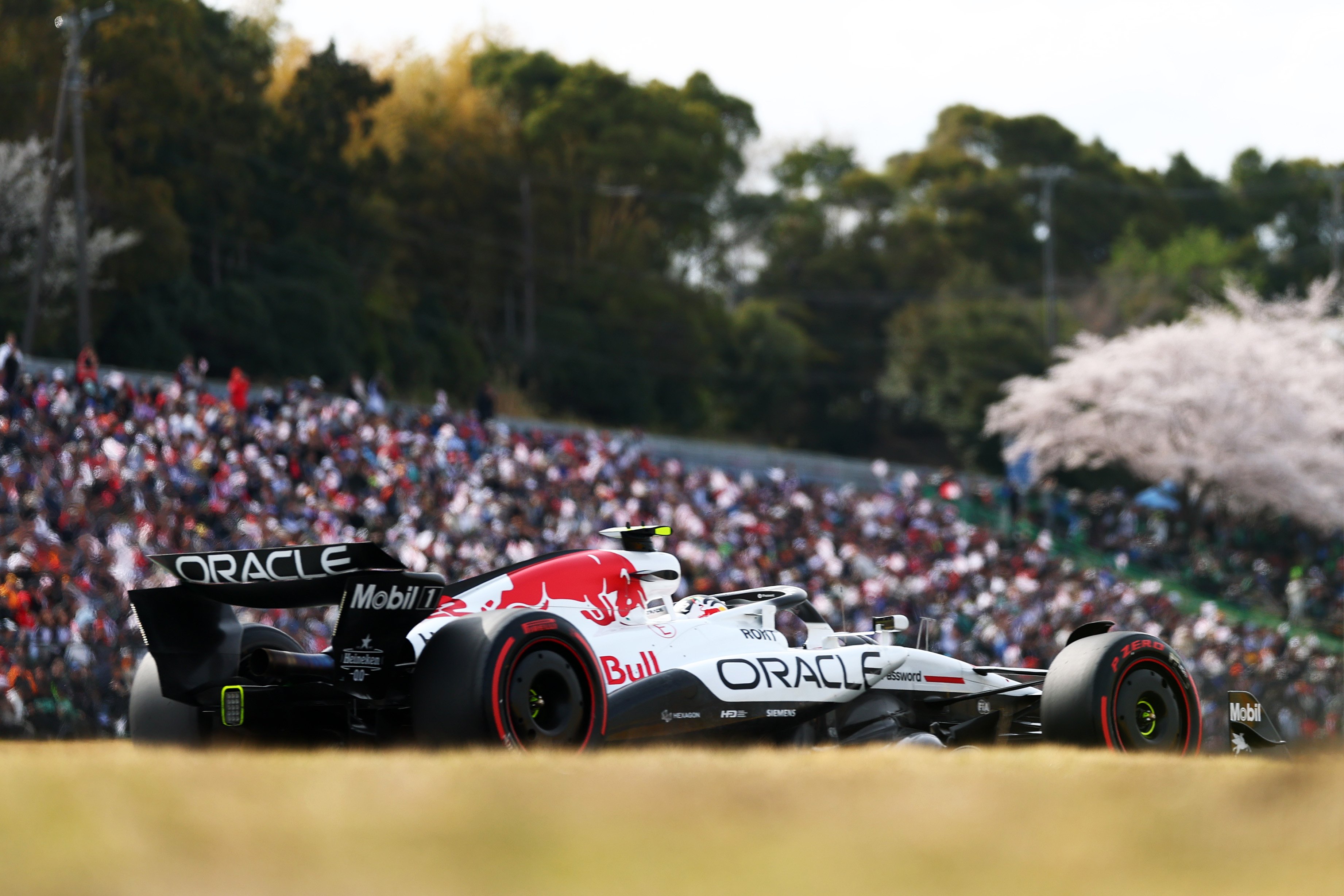 3684x2457 F1 in Japan reminds us a great track might not make for a great race