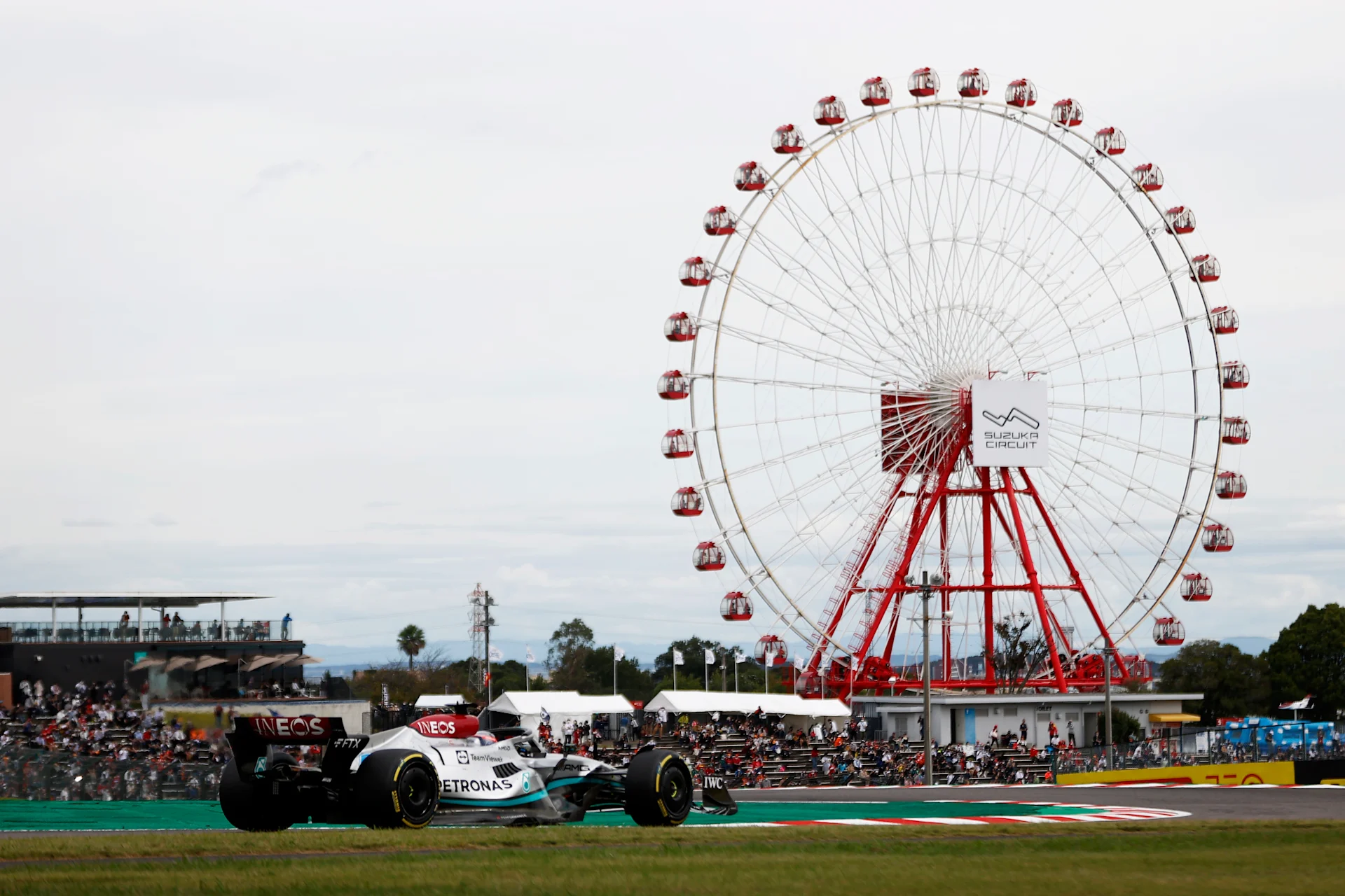 1920x1280 Six Reasons To Watch The Japanese GP AMG PETRONAS F1 Team