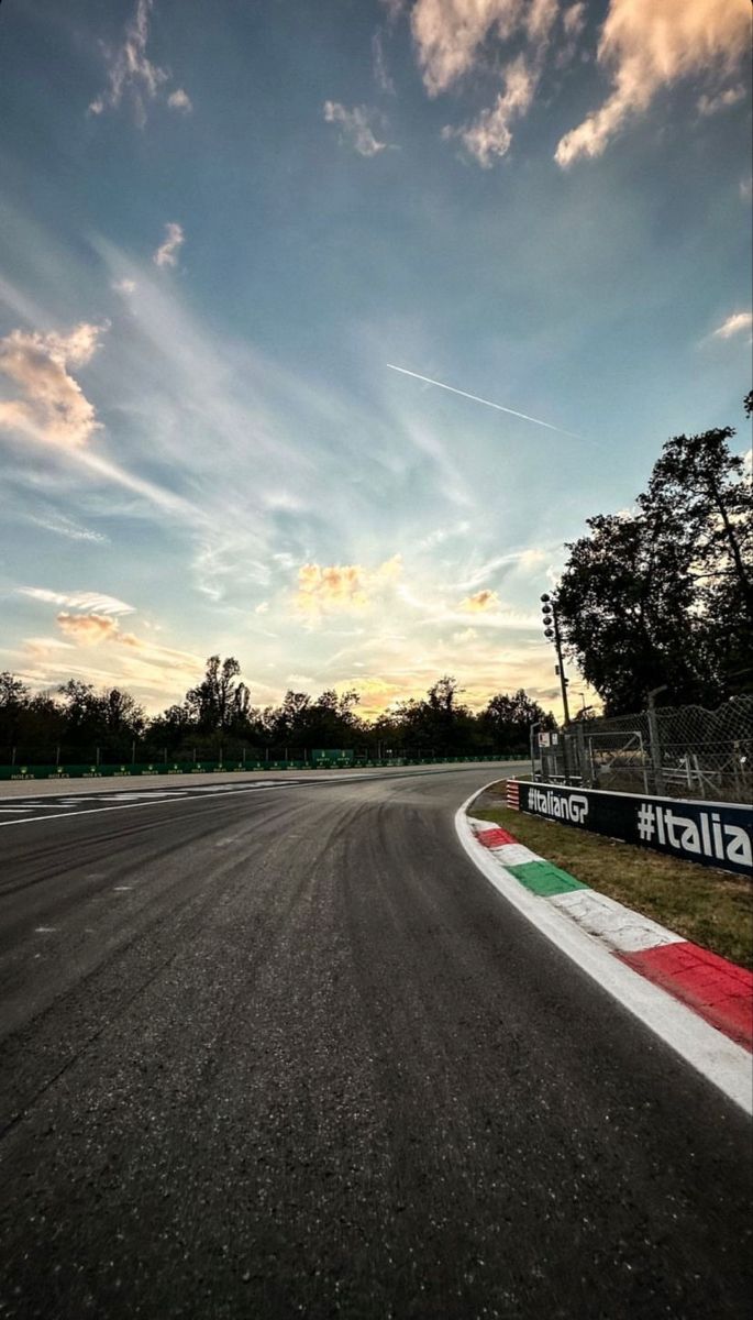 685x1200 Posters. Italian grand prix, Track picture, Formula 1 tickets