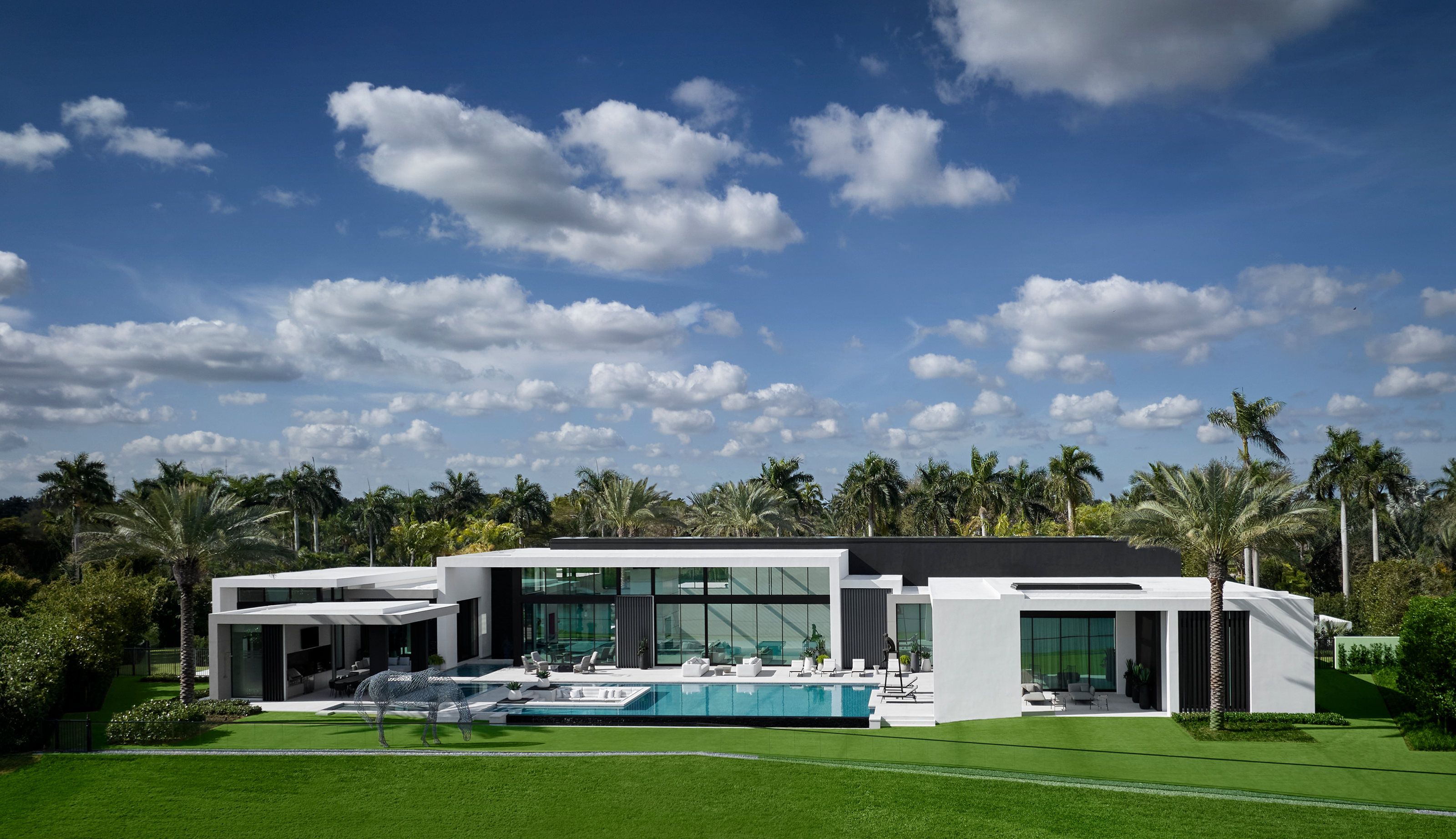 3200x1843 Tour this Florida house devoted to light, art and views. Wallpaper*