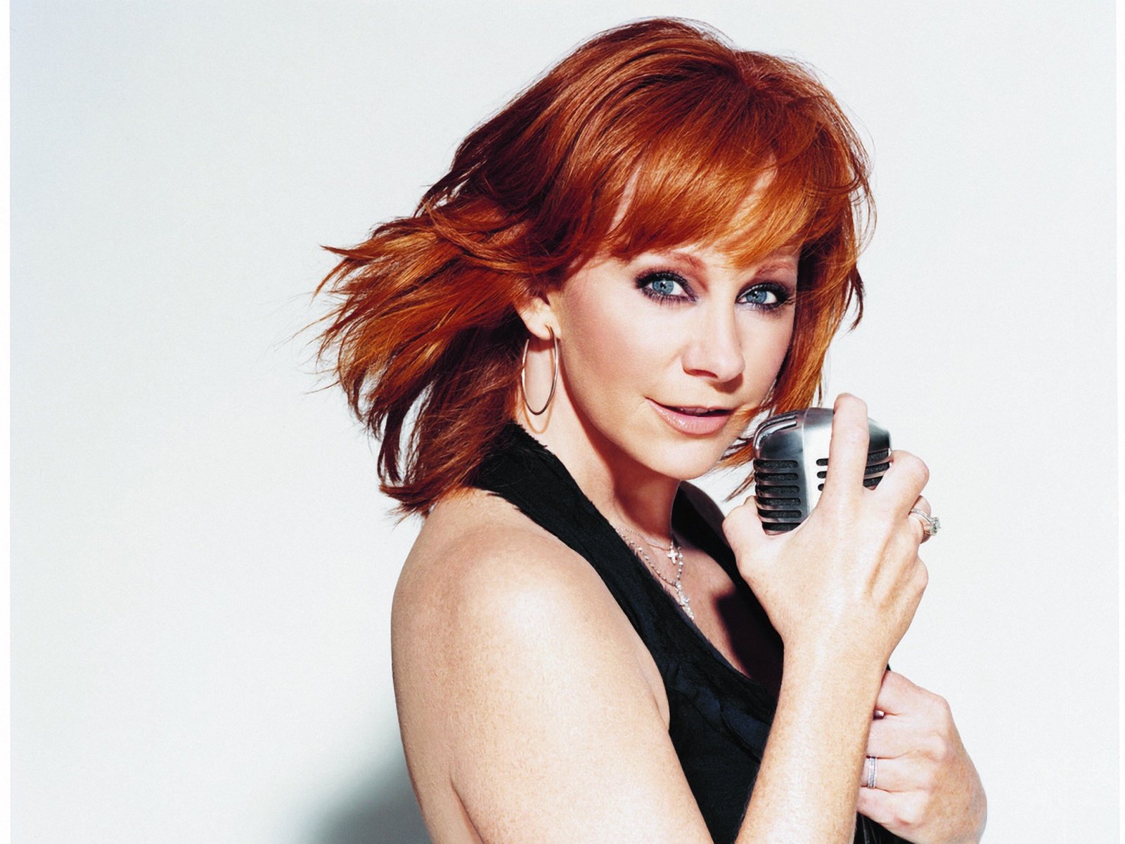 1600x1200 Reba Mcentire Wallpaper 12