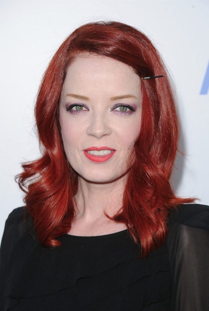 736x1092 Shirley Manson