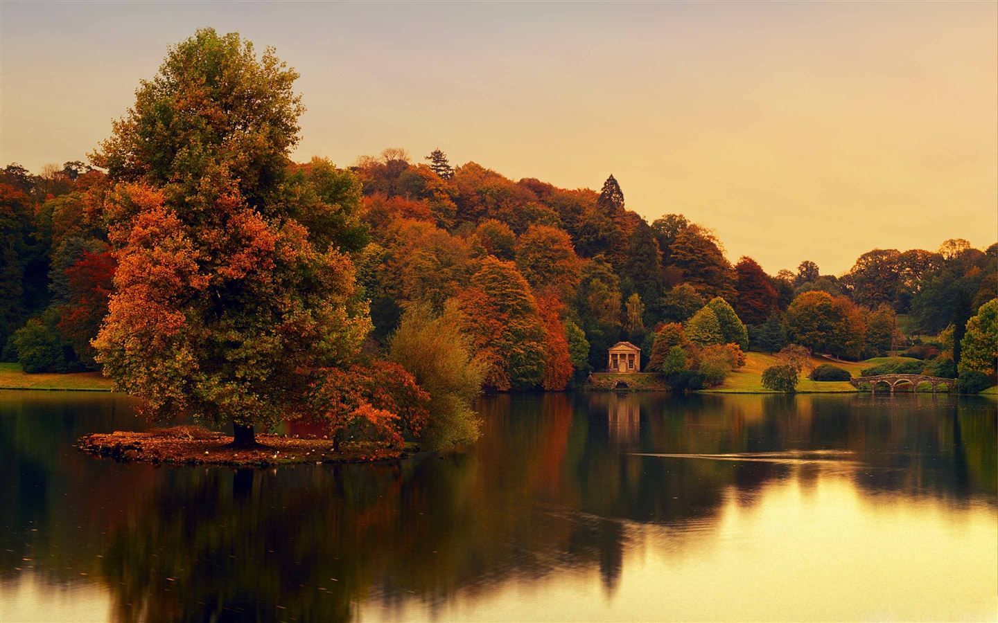 1440x900 Stourhead Wiltshire England MacBook Air Wallpaper Download