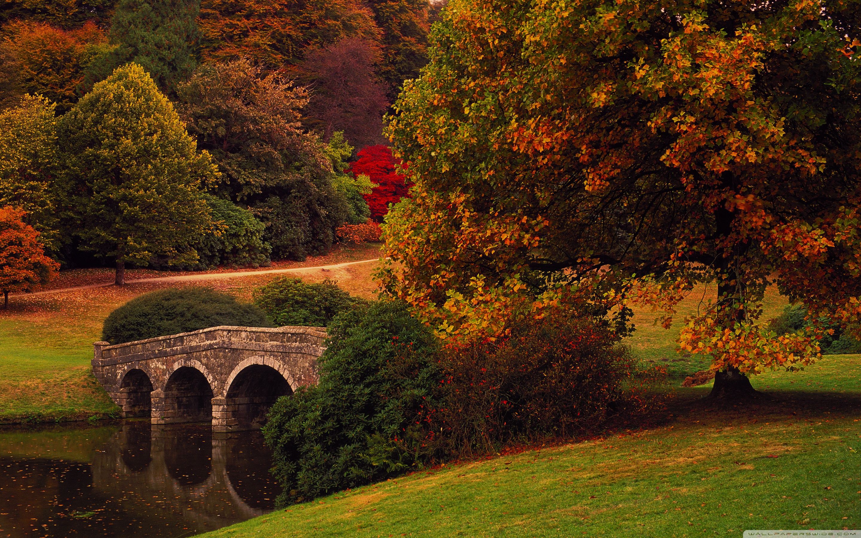 2880x1800 Bridge, Stourhead, Wiltshire, United Kingdom 4K UHD Wallpaper for UltraHD Desktop and TV : Widescreen and UltraWide Display : Dual Monitor : Smartphone and Tablet Devices