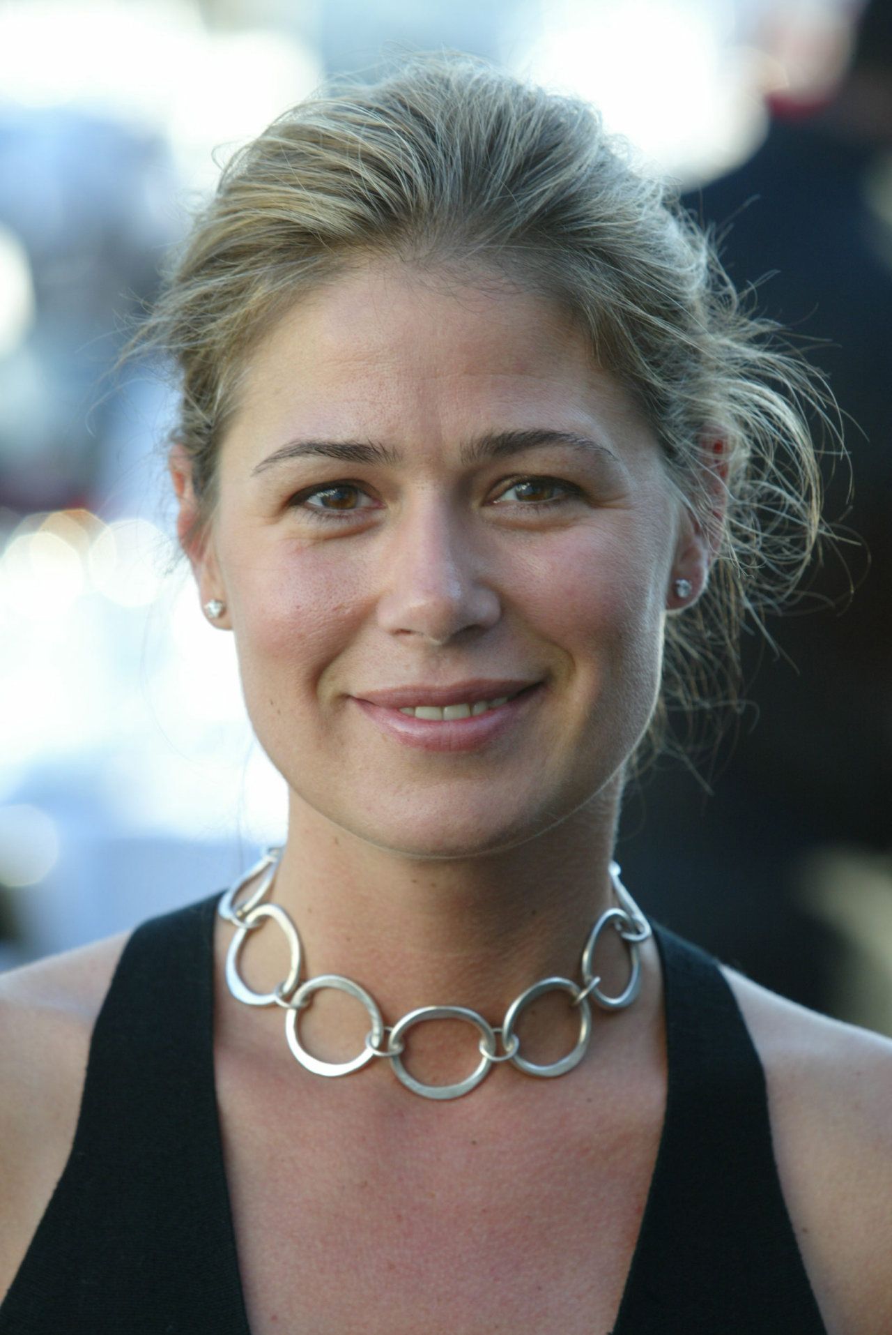 1280x1914 All About Actress Maura Tierney