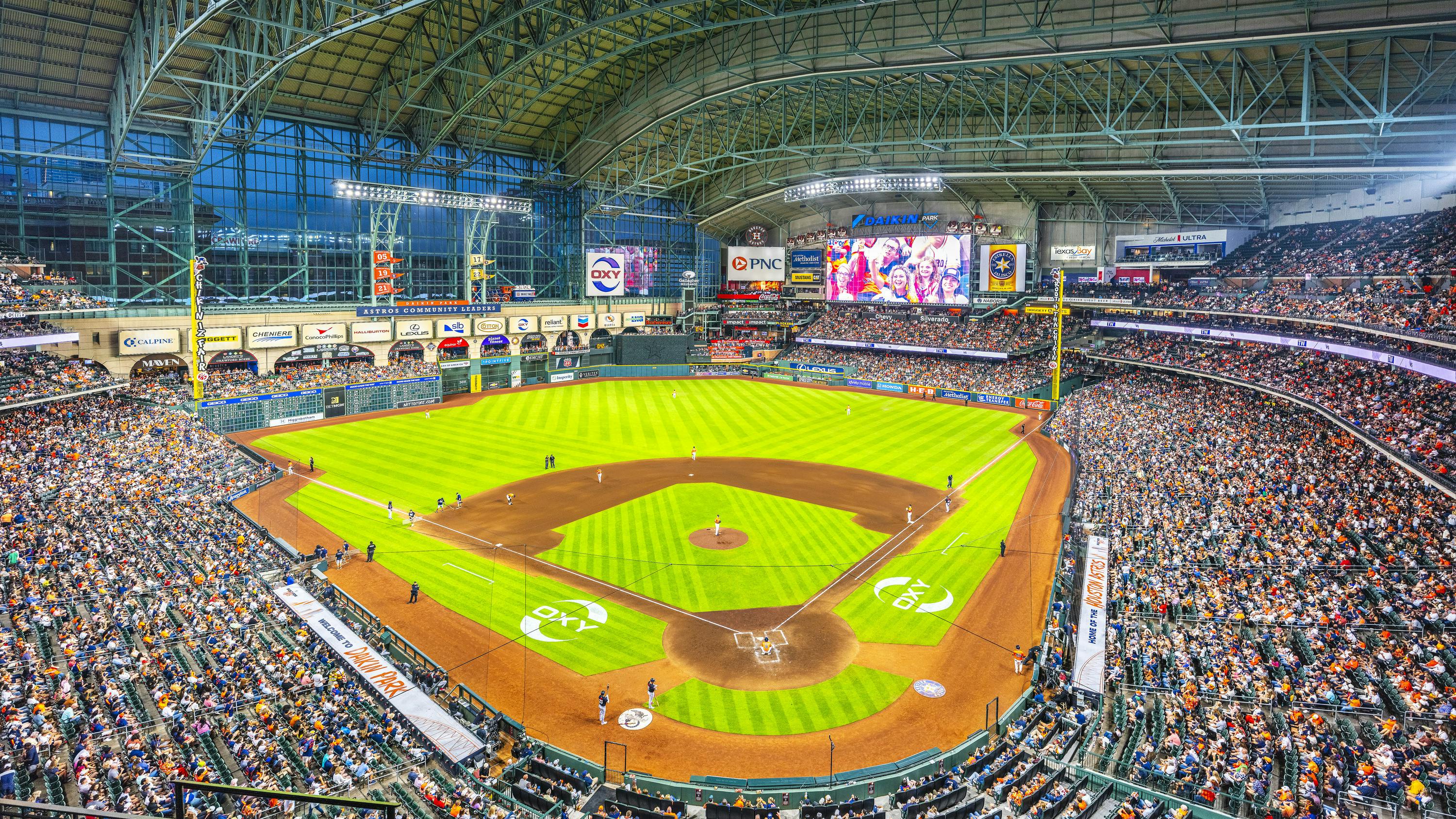 3000x1687 Daikin Park. Walter P Moore