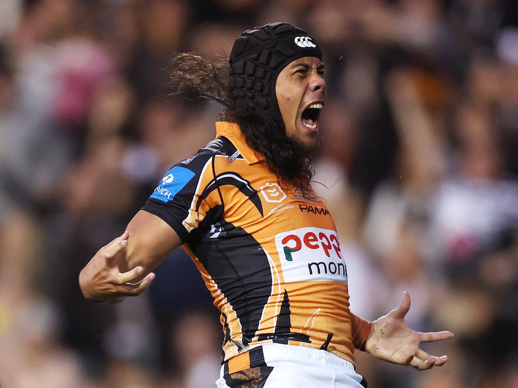 1024x768 Jarome Luai's cryptic contract message to Tigers bosses