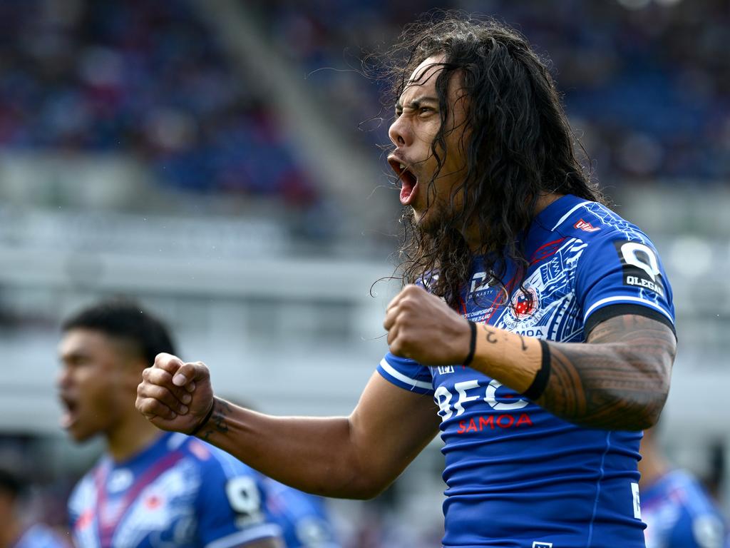 1024x768 Luai: Why I sing three national anthems