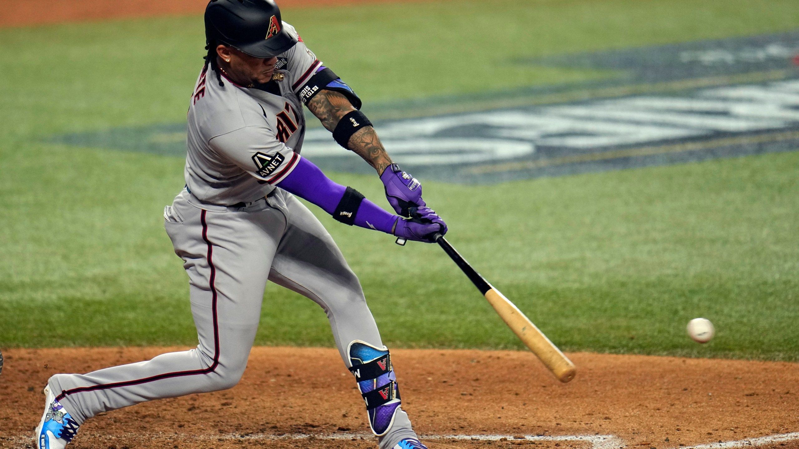 2560x1440 D Backs' Ketel Marte Passes Derek Jeter, Two Others For Longest Postseason Hitting Streak