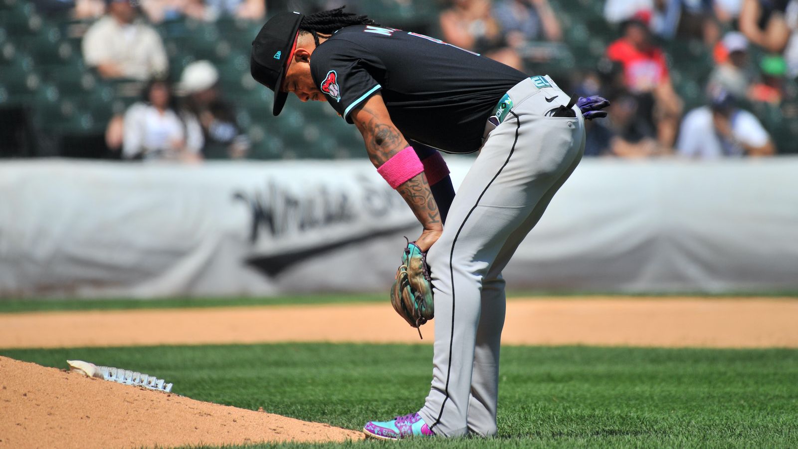 1600x900 Video: D Backs Manager Confronting Fan Who Abused Ketel Marte