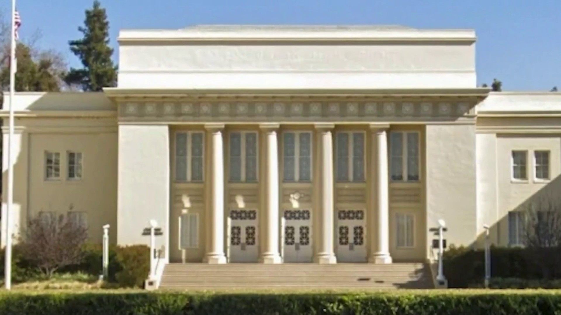 1920x1080 Chapman University professor sues students for posting exams online