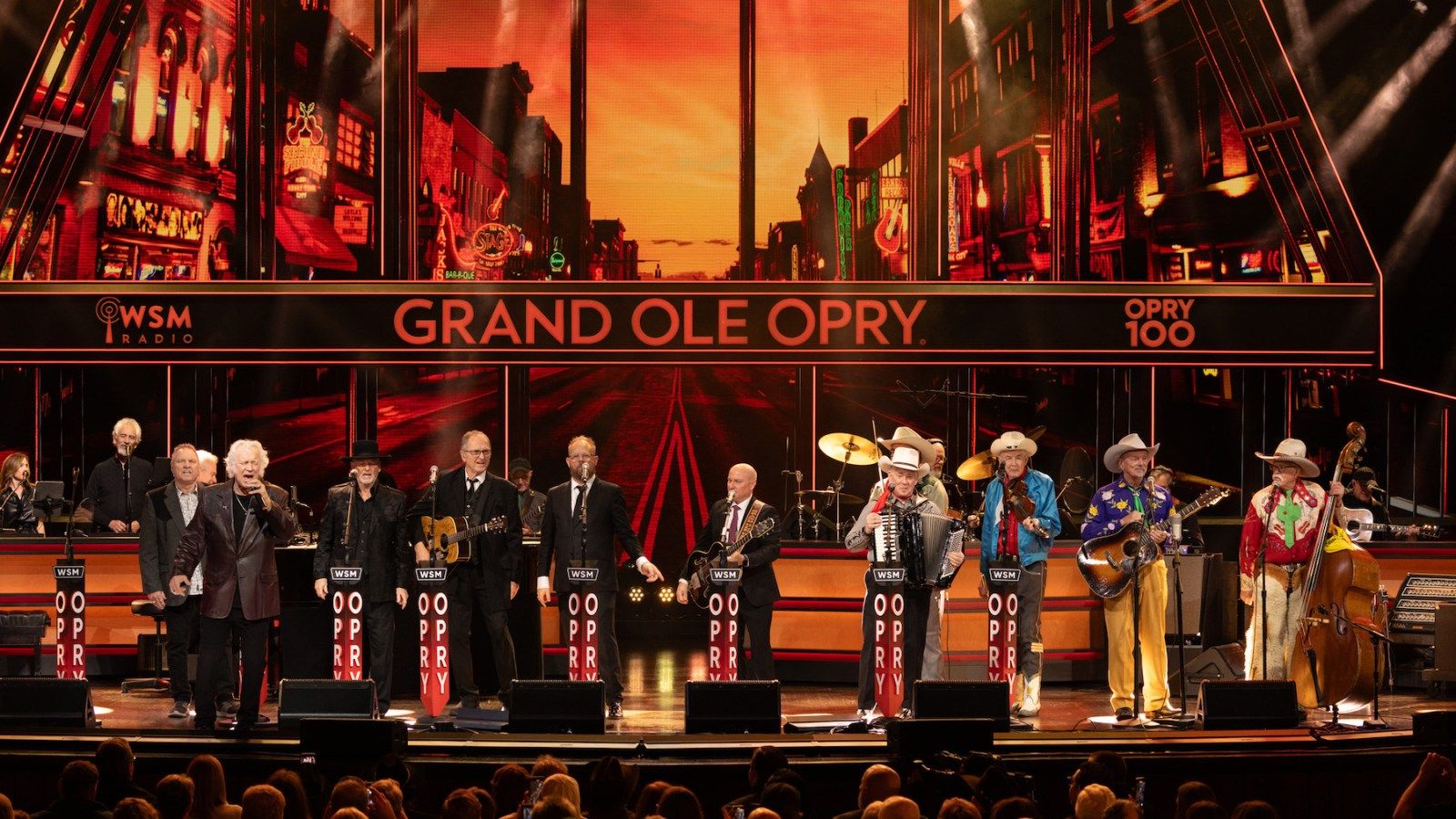 1600x900 Vince Gill Helps Grand Ole Opry Celebrate 100 Years at Milestone Show
