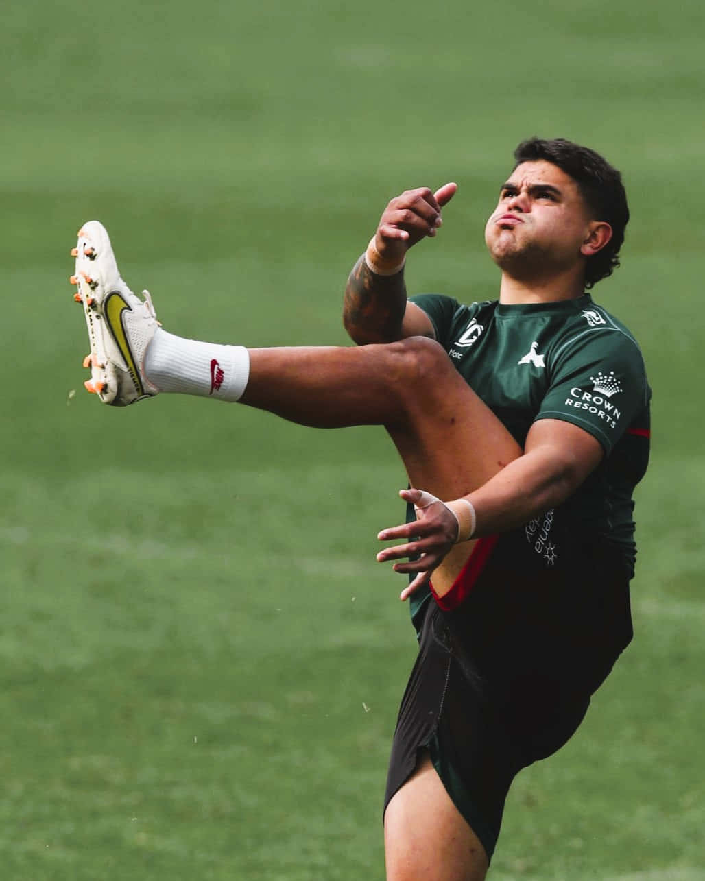 1028x1285 Download Latrell Mitchell Wallpaper