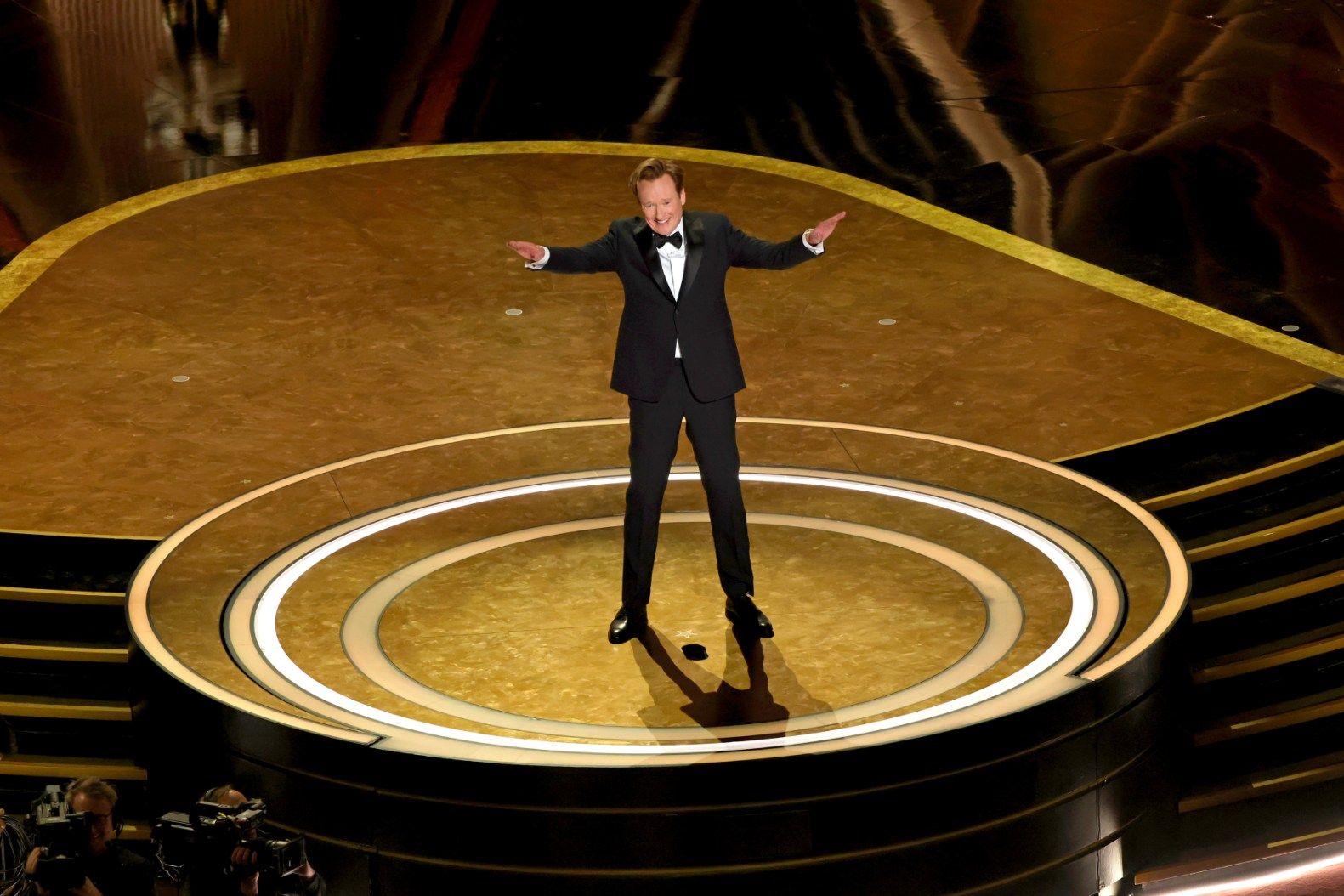 1581x1054 Conan O'Brien to Host 2026 Oscars