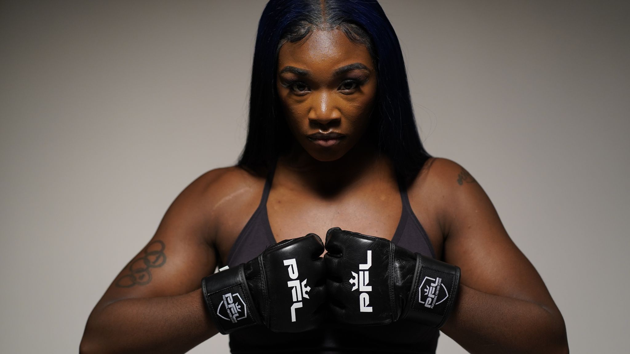 2048x1152 Claressa Shields is training with Holly Holm and Jon Jones ahead of MMA debut with Professional Fighters League