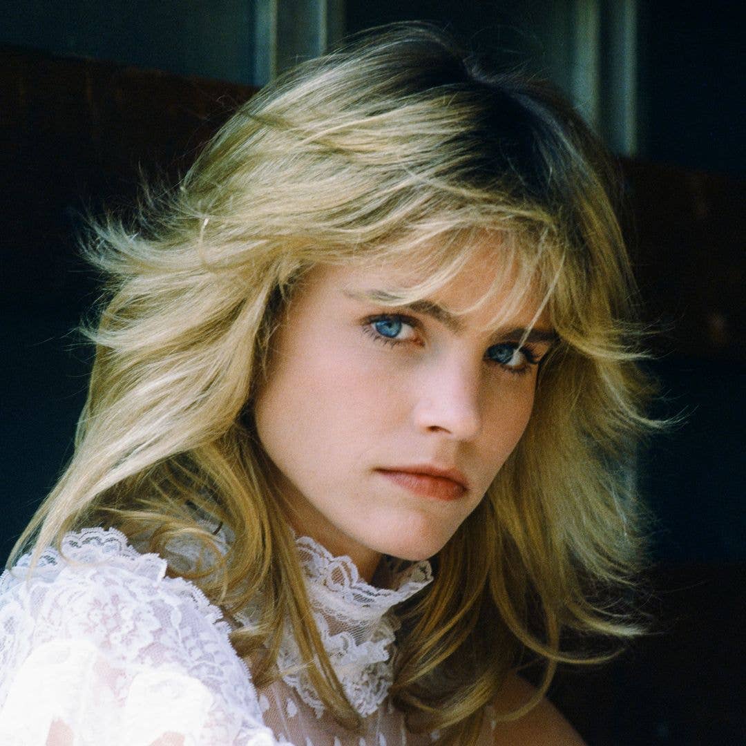 1080x1080 Top Gun star Kelly McGillis, looks completely different now. HELLO!