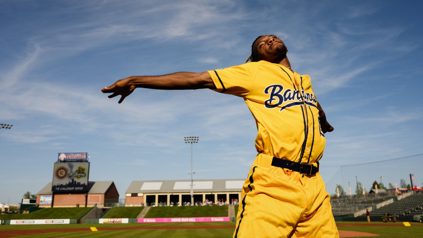 1600x900 Baseball Players Don't Dance'? The Savannah Bananas Beg to Differ