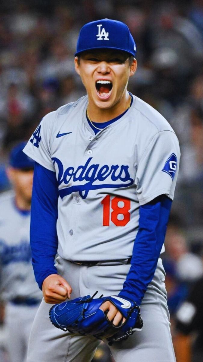675x1200 Yoshinobu Yamamoto Los Angeles Dodgers Wallpaper