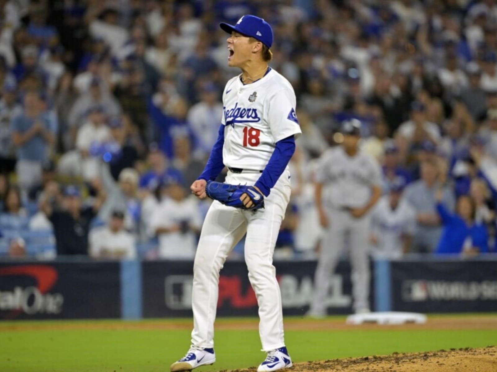 1600x1200 Dodgers World Series: Yoshinobu Yamamoto 'Made' For Big Moments