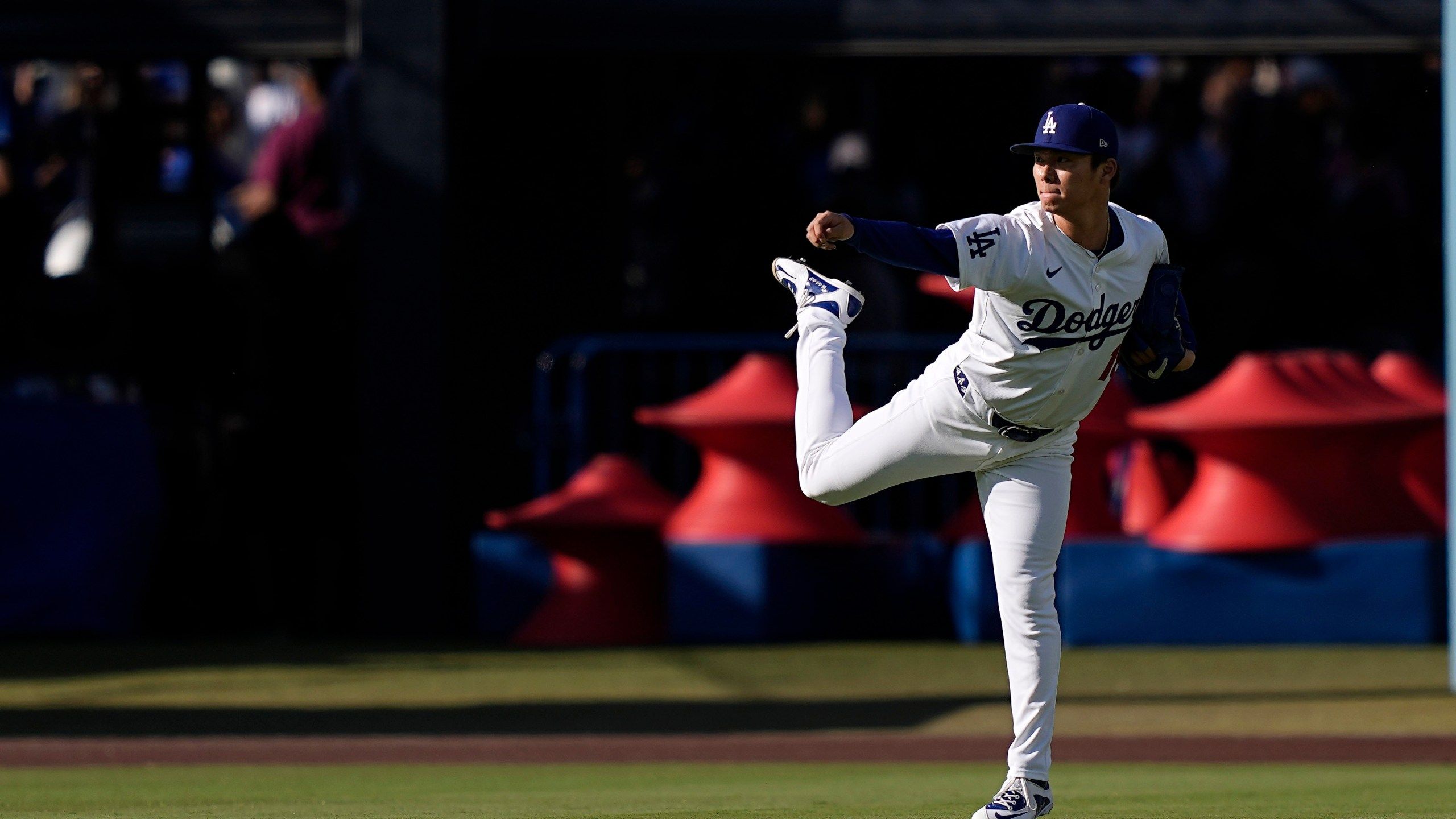 2560x1440 Yoshinobu Yamamoto Placed On 15 Day Injured List By Dodgers With Strained Rotator Cuff
