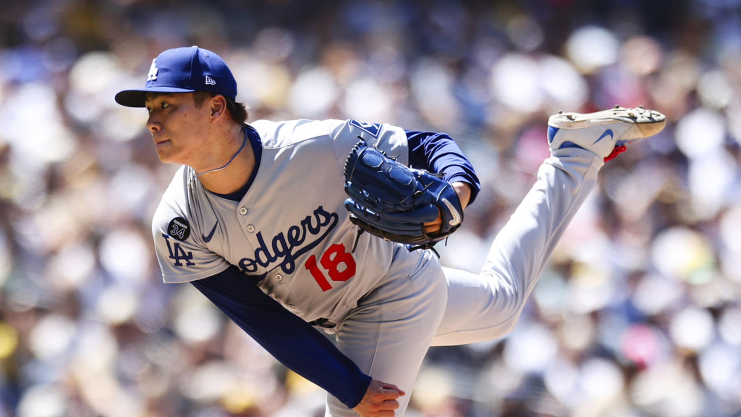 2560x1440 Yoshinobu Yamamoto strikes out six Padres