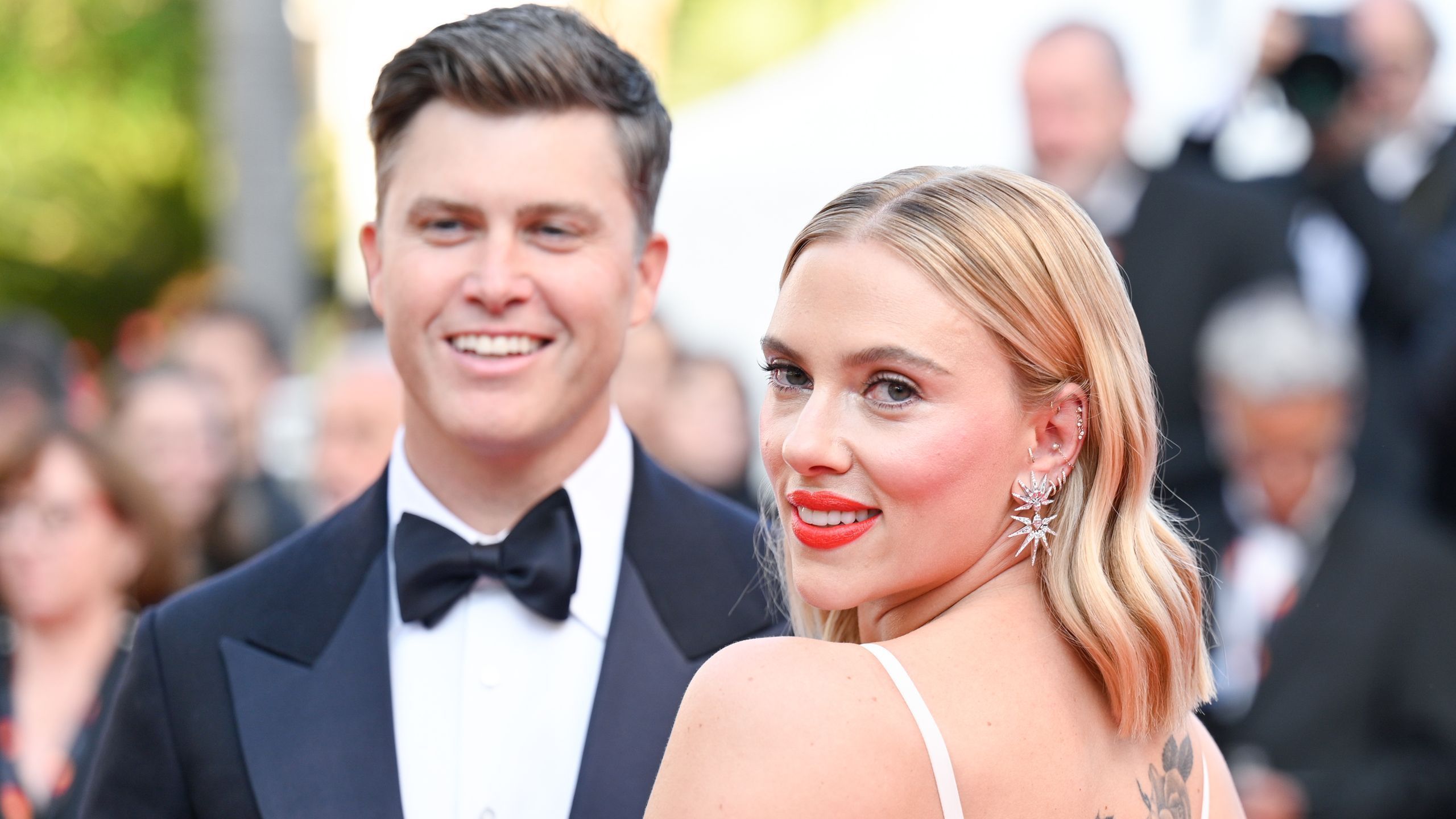 2560x1440 Inside Scarlett Johansson and Colin Jost's Bicoastal Real Estate Portfolio