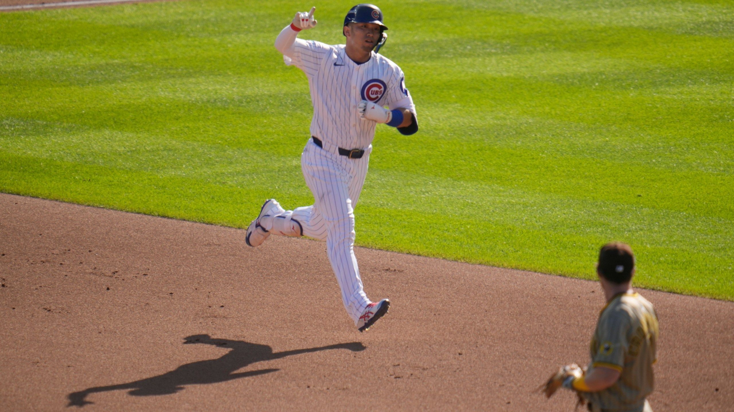 2560x1440 Seiya Suzuki's home run helps the Chicago Cubs to Game 1 win over the San Diego Padres