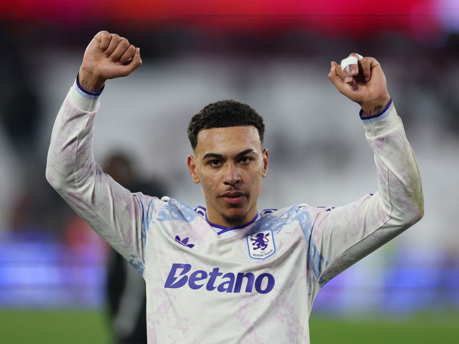 1600x1200 Morgan Rogers' Second Half Double Secures 3 2 Comeback For Aston Villa Against West Ham