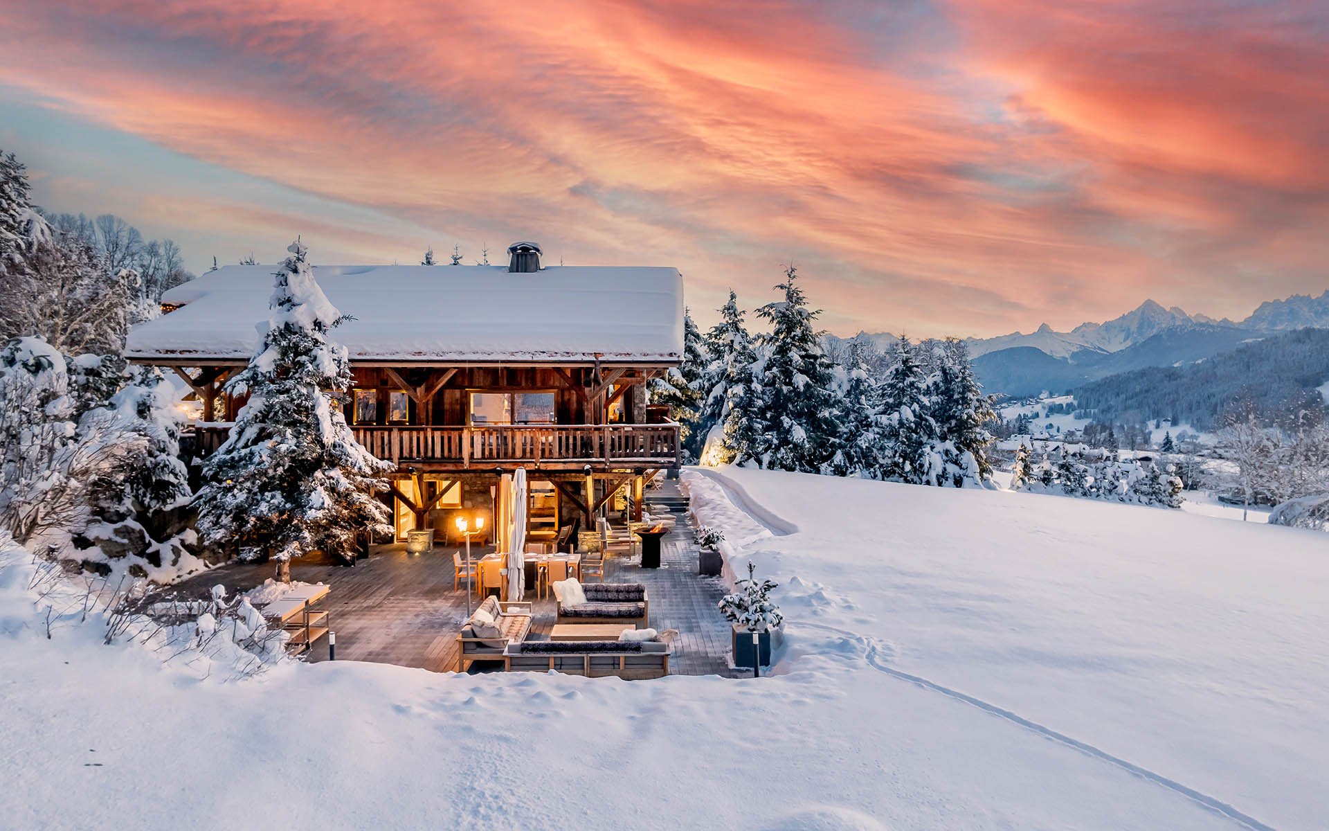 1920x1200 Ultima Chalet, Megève