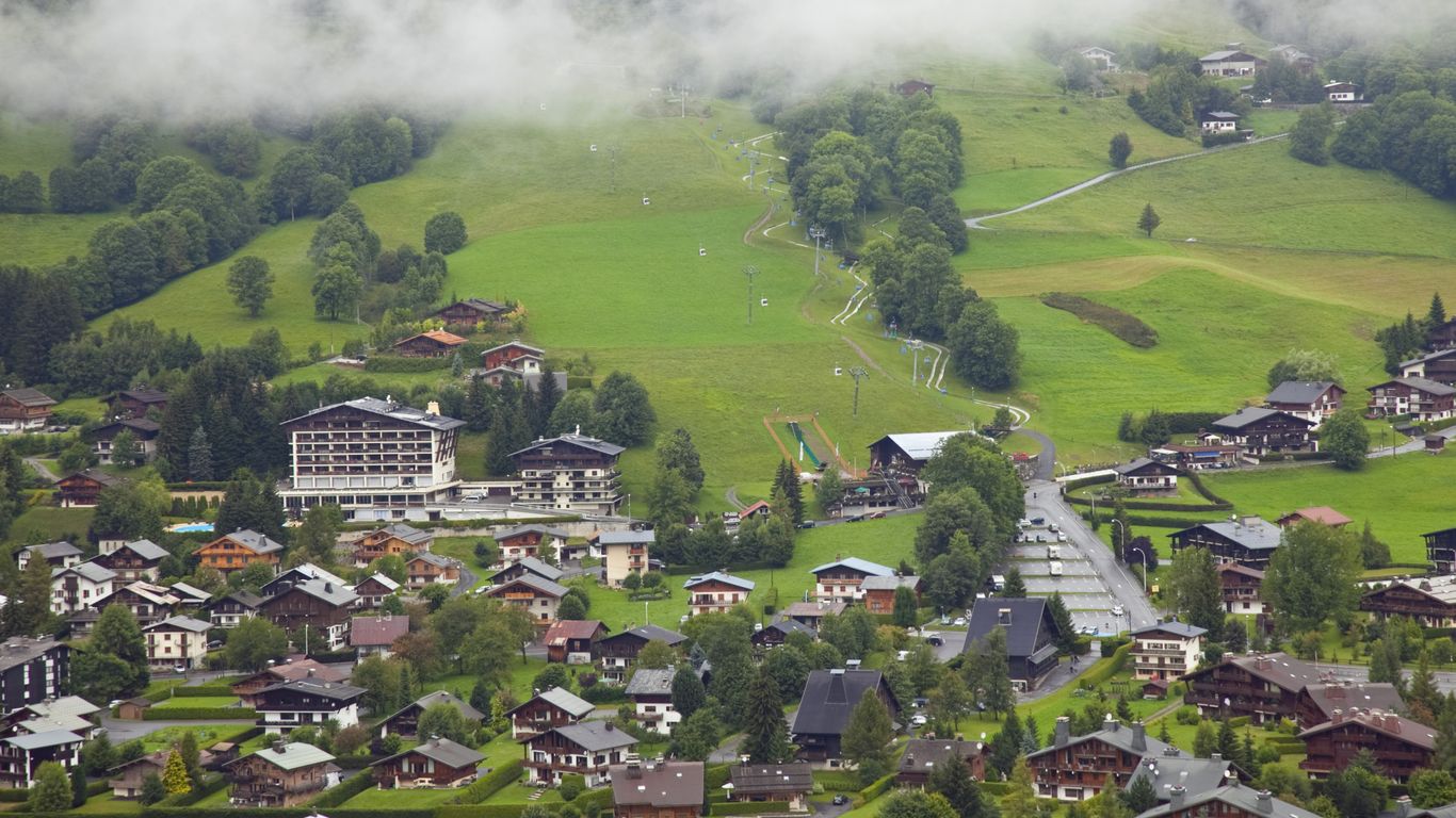 1366x768 Megève Travel Guide. Megève Tourism