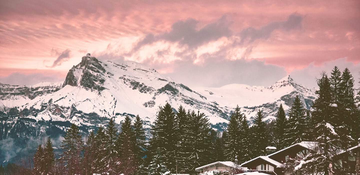 1440x700 Megeve Luxury Chalet. From $000 to $000 m²