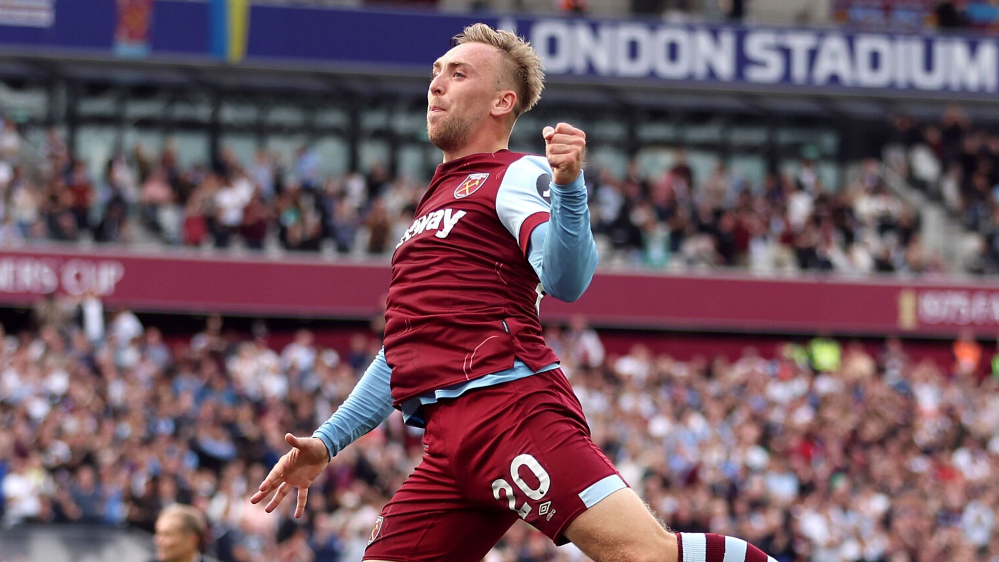 2048x1152 Jarrod Bowen: West Ham And England Forward Signs Seven Year Deal Keeping Him At London Stadium Until 2030