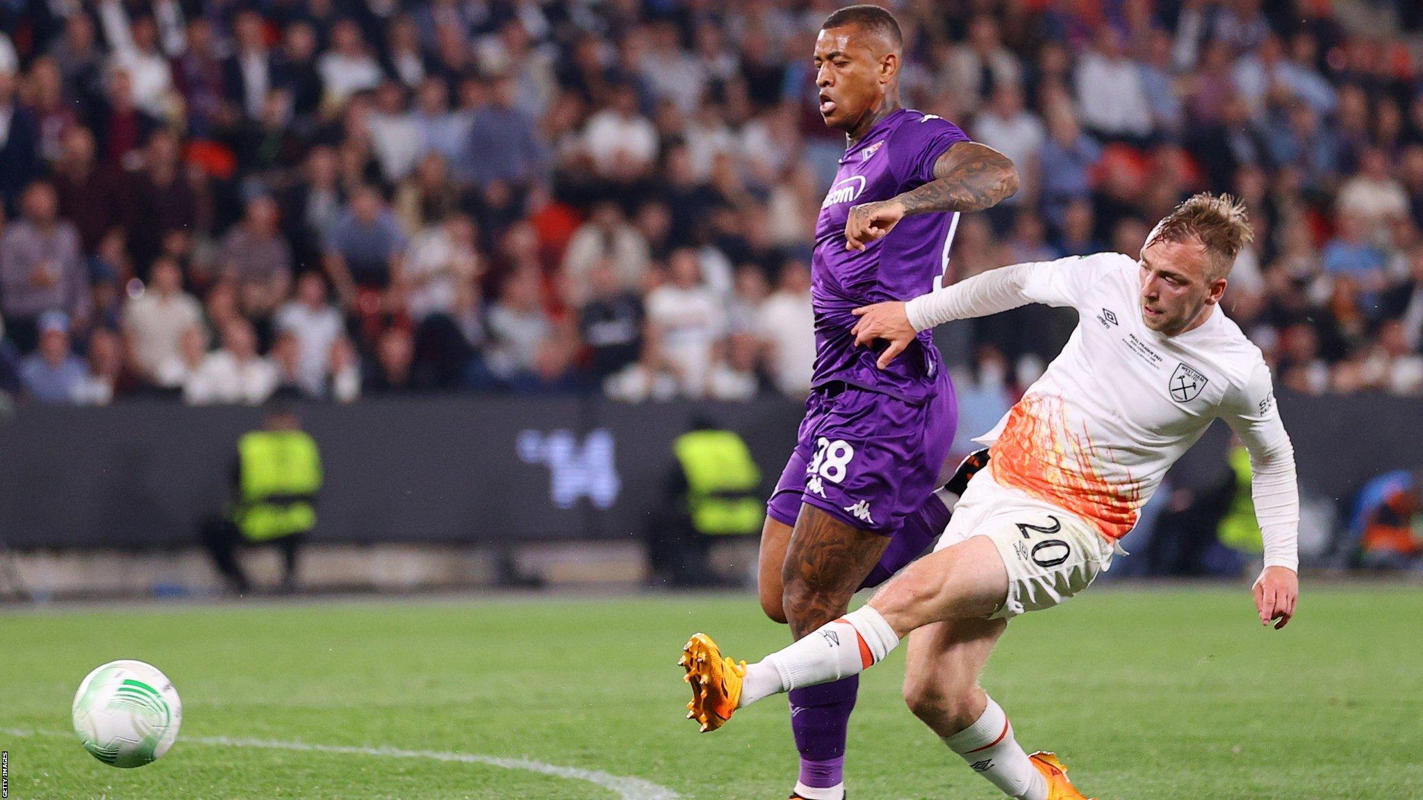 2048x1152 West Ham win Europa Conference League: 10 picture of the Hammers' special night