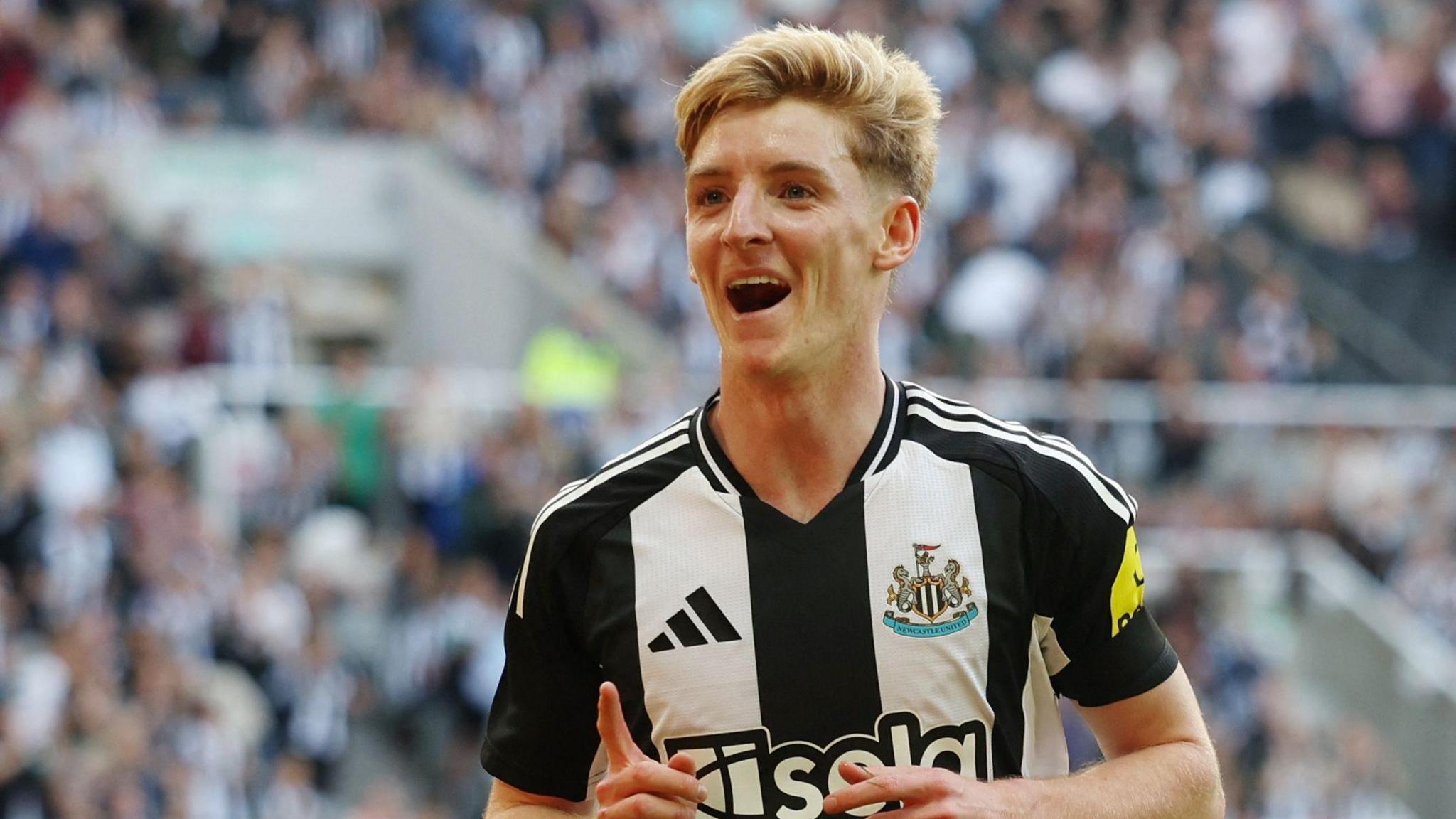 2048x1152 Anthony Gordon Scores As Newcastle Utd Beat Girona 4 0