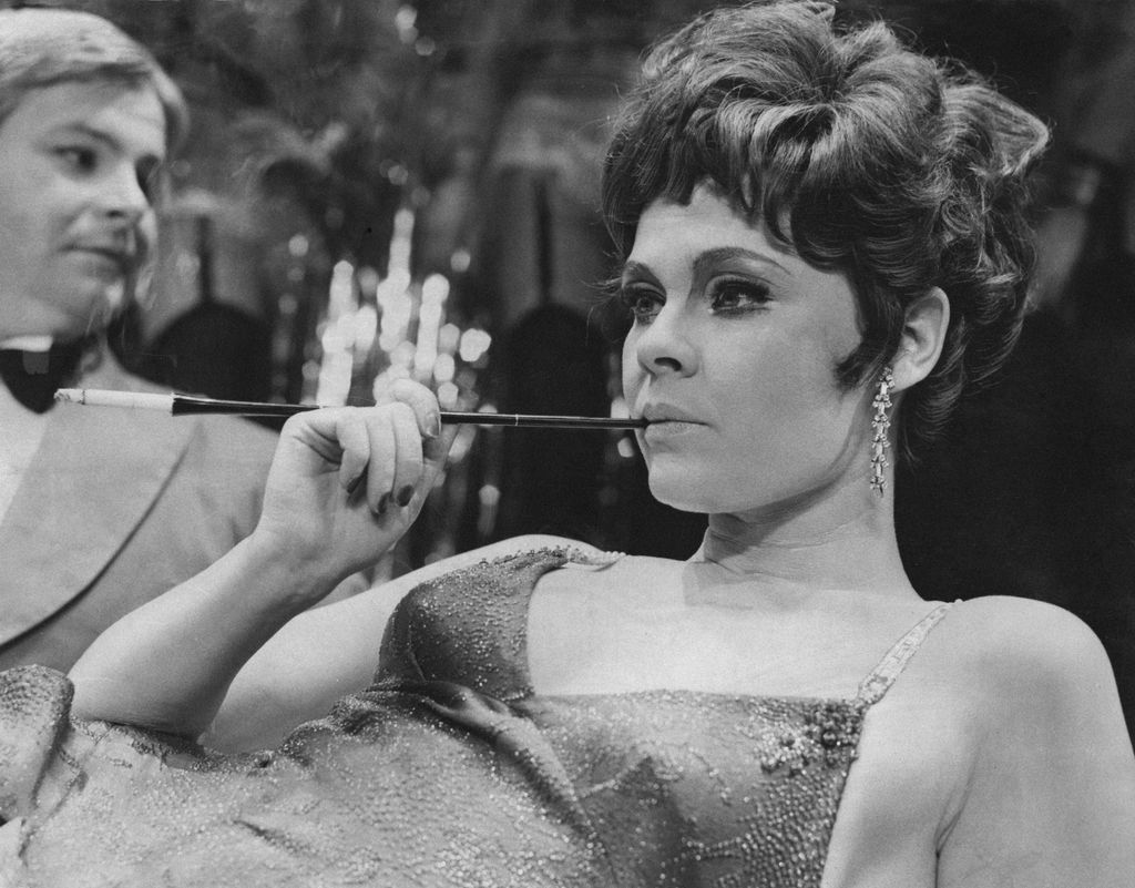 1024x801 Heavenly Archive Image Of Judi Dench
