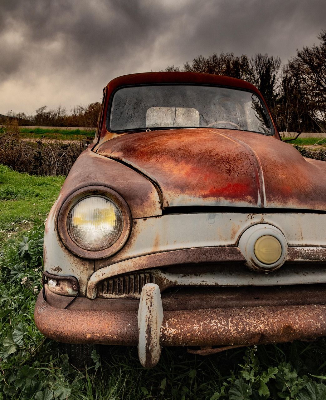 1045x1280 Old Car Vintage